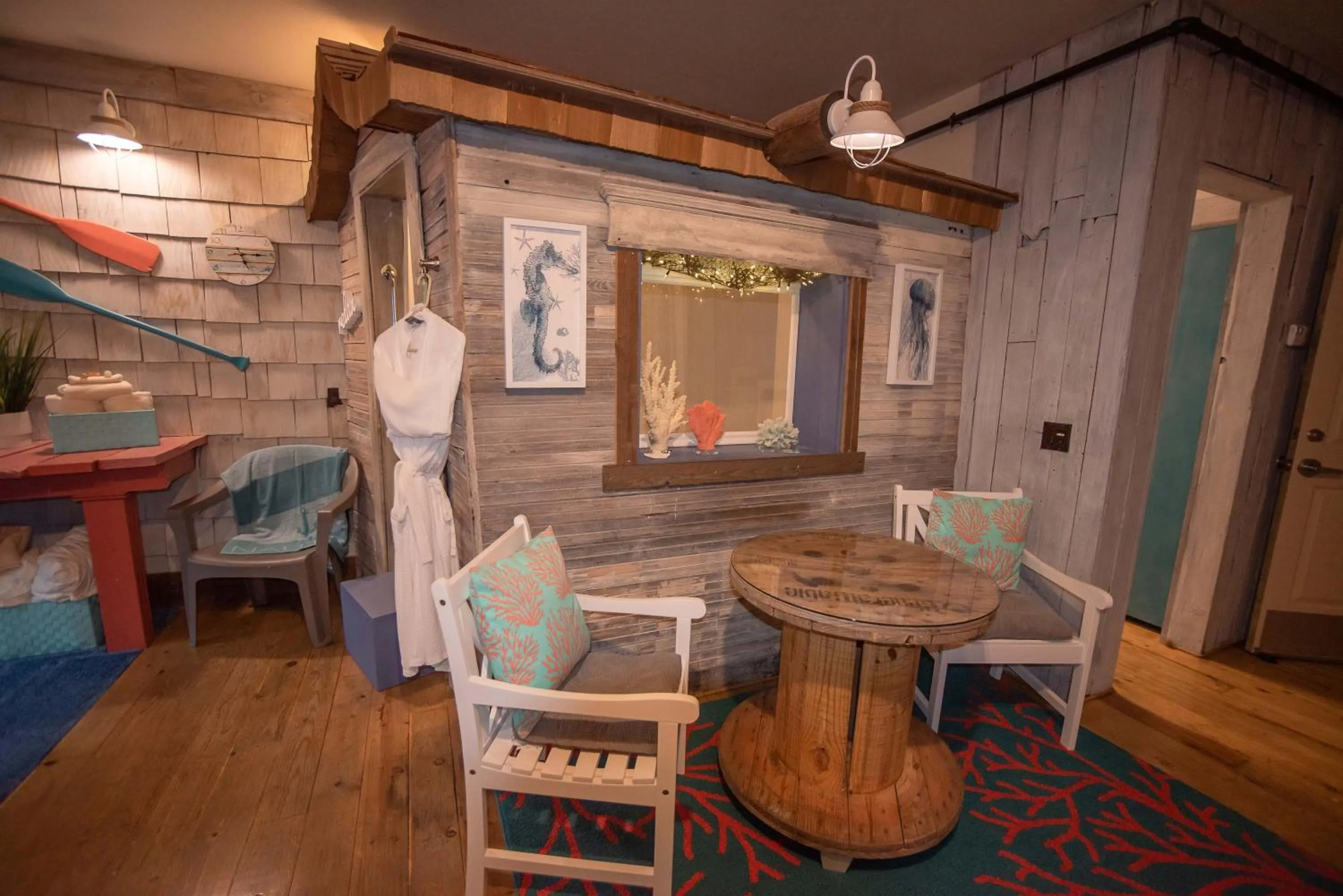 Seating area in The Anniversary Inn - Boise