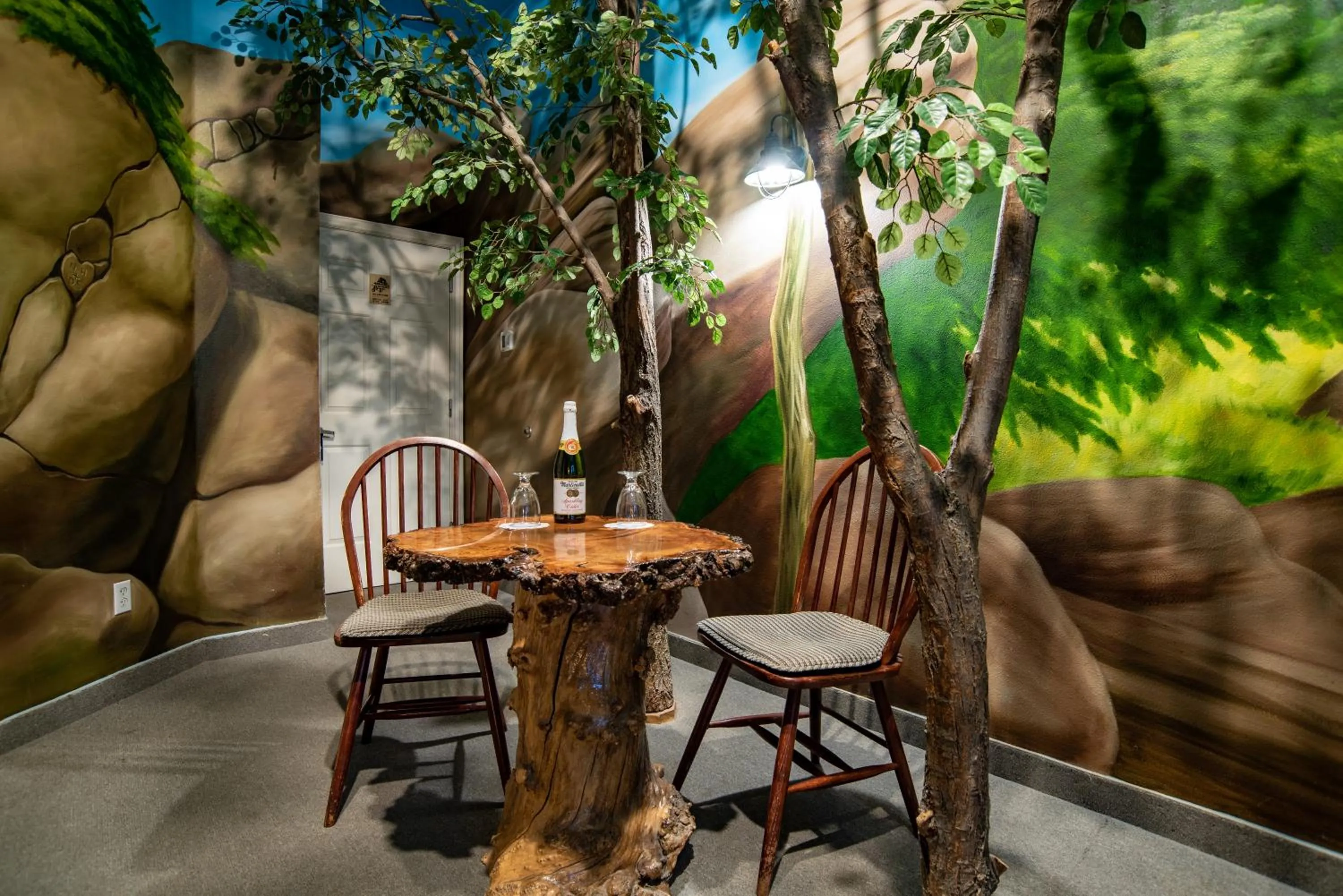 Seating area in The Anniversary Inn - Boise