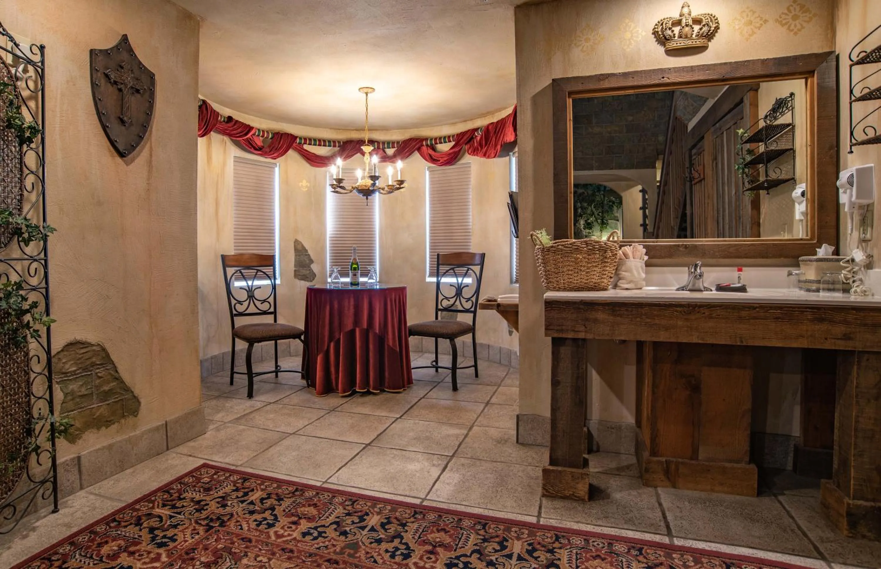 Seating area in The Anniversary Inn - Boise