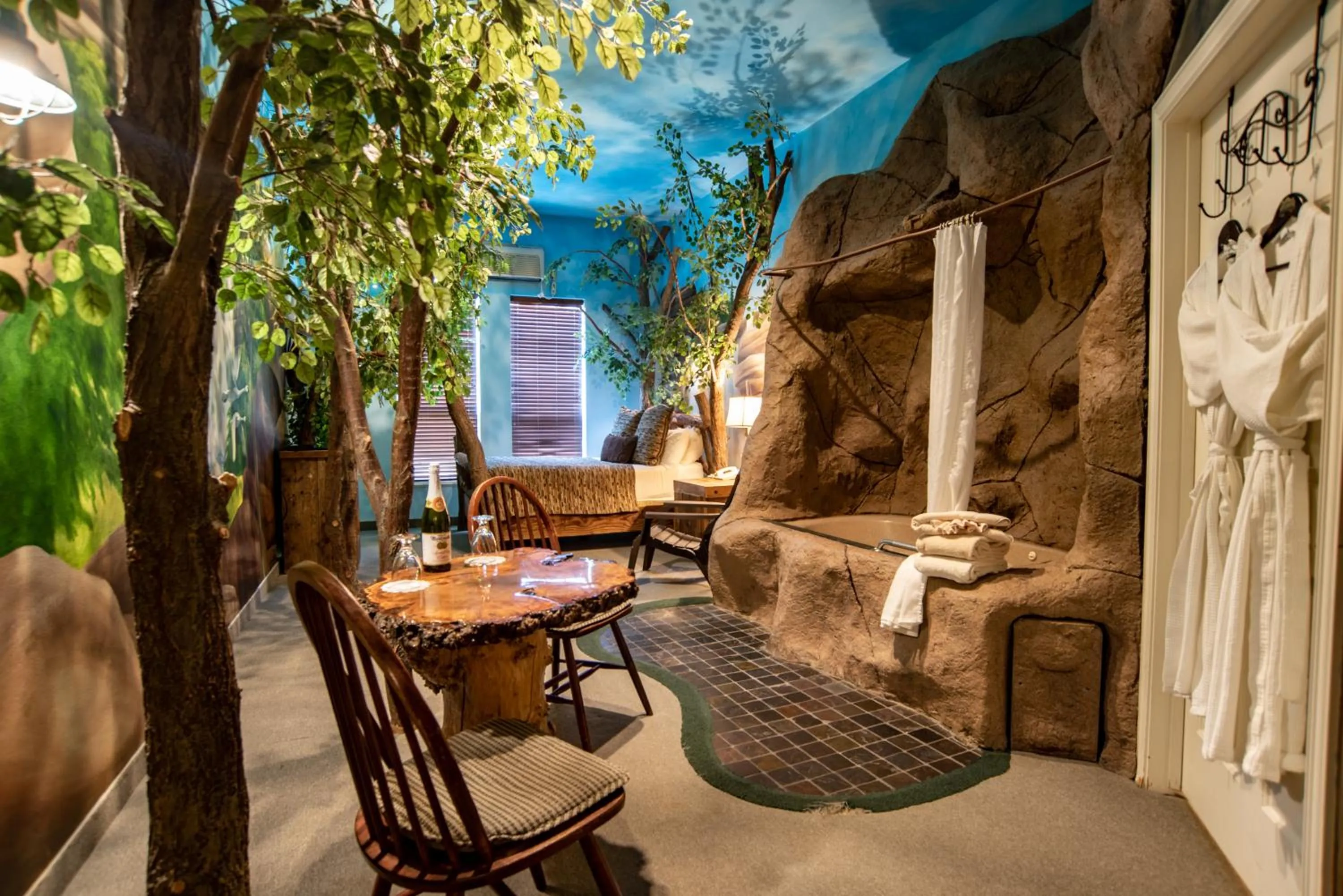 Seating area in The Anniversary Inn - Boise