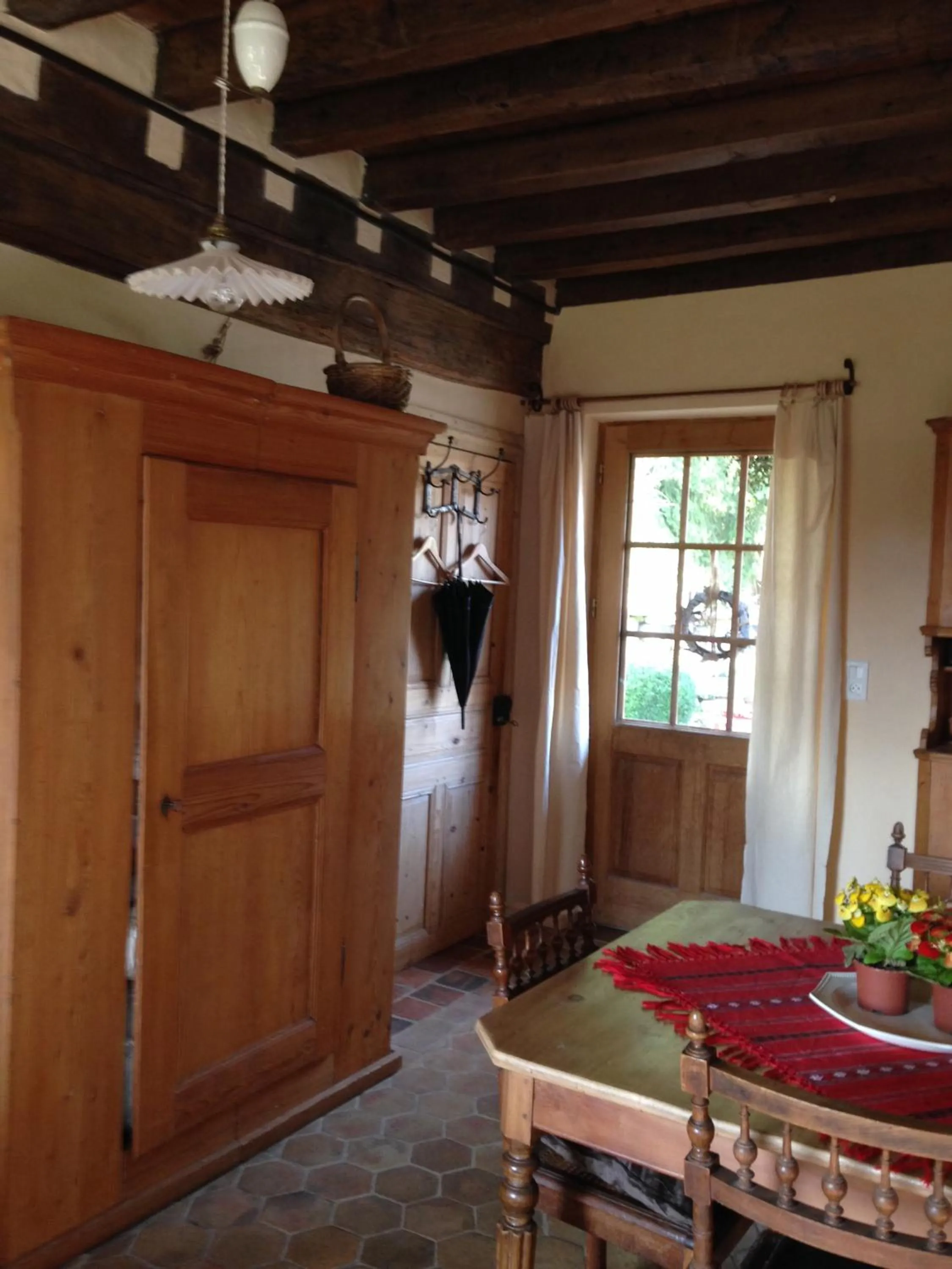 Photo of the whole room in Marguerite's Ferme rustique
