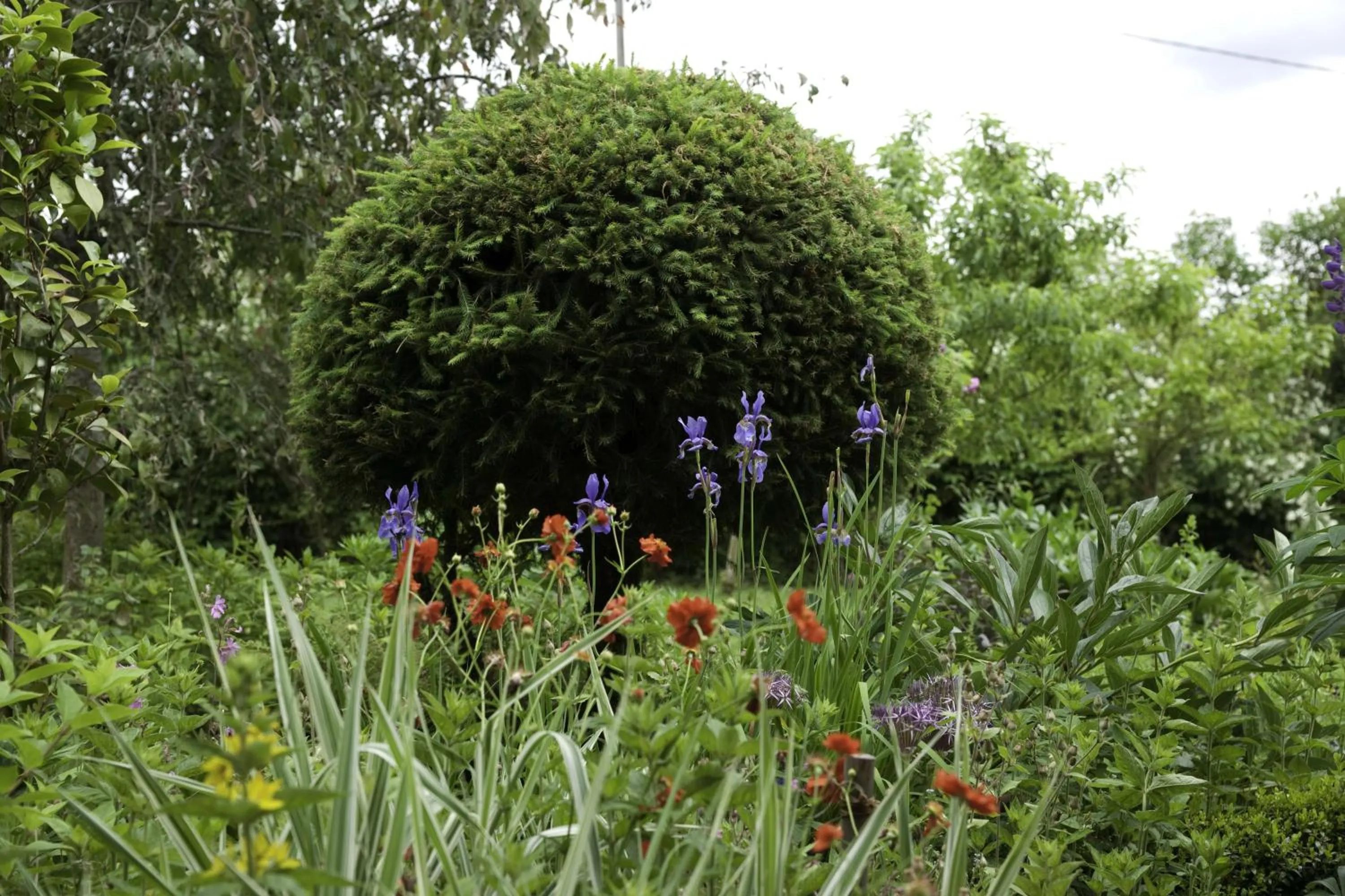 Garden in Marguerite's Ferme rustique