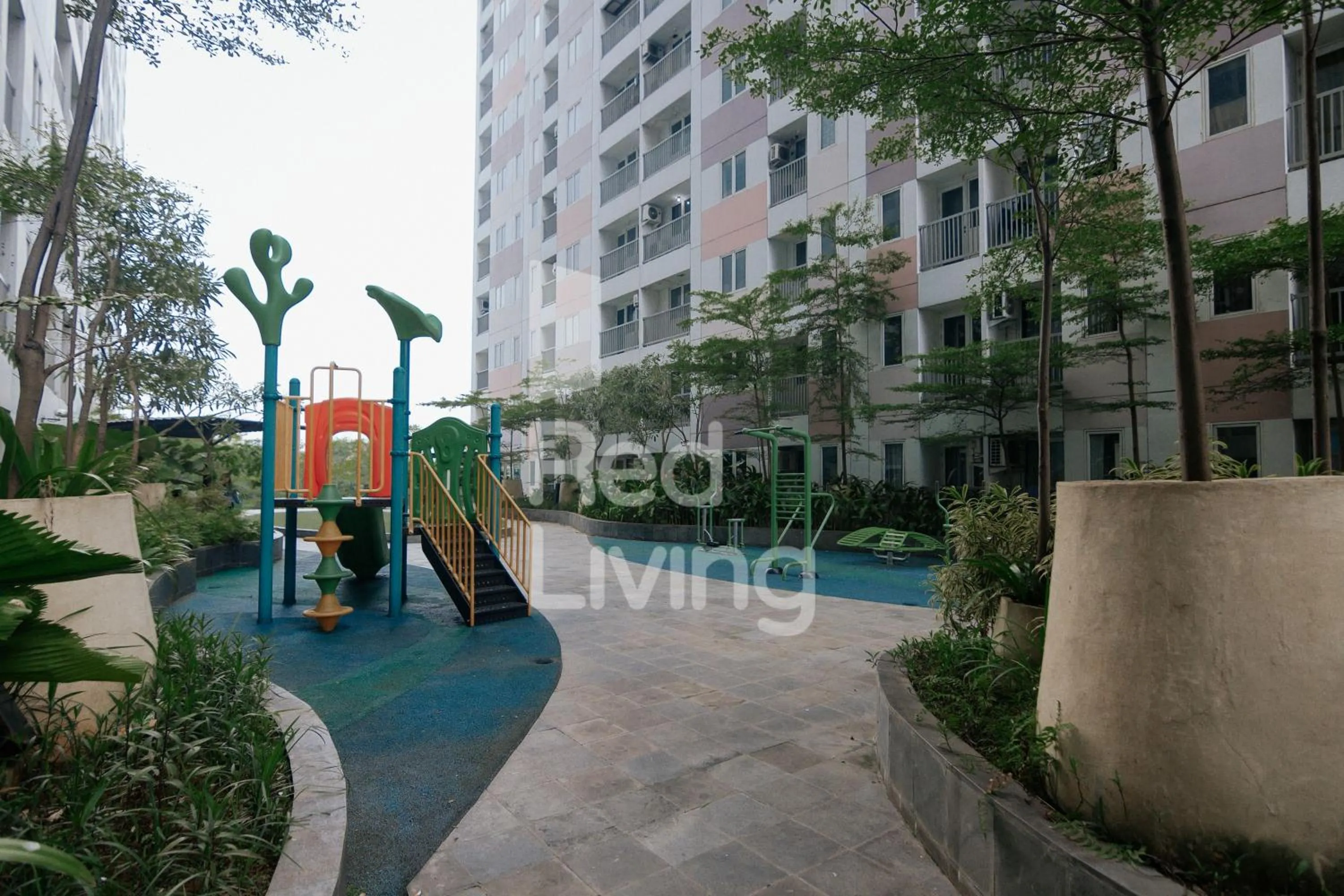 Property building in Redliving Apartemen Grand Sentraland - AT Properti Tower Pink