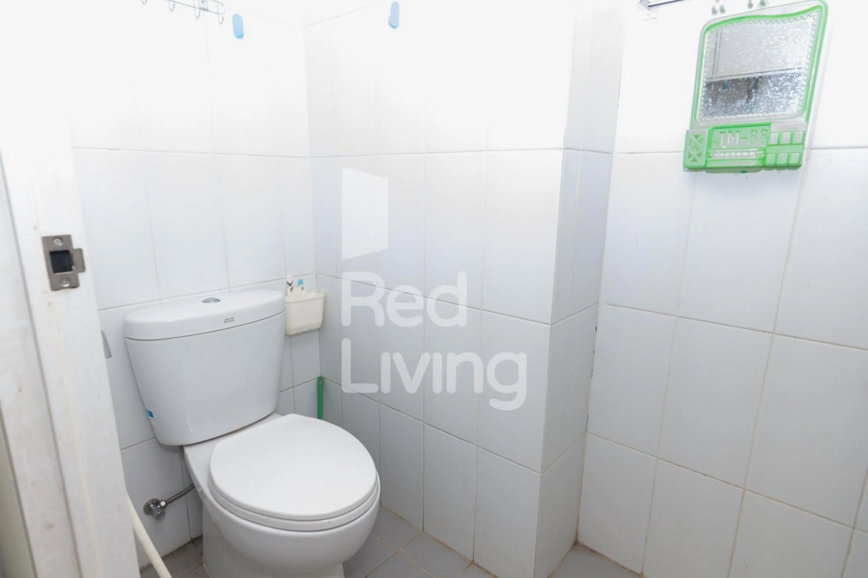 Bathroom in Redliving Apartemen Grand Sentraland - AT Properti Tower Pink
