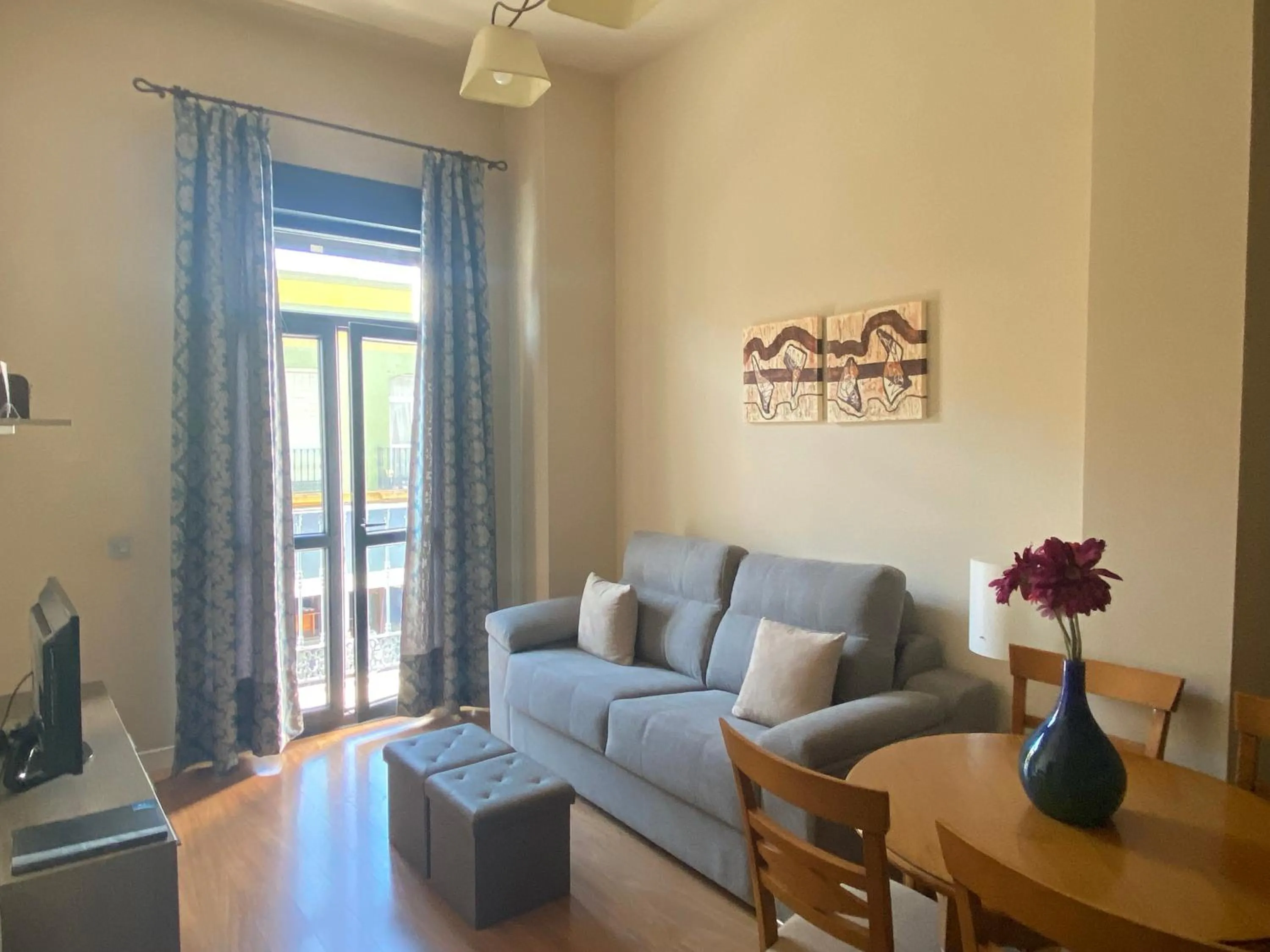 Living room in SEVITUR Seville Comfort Apartments