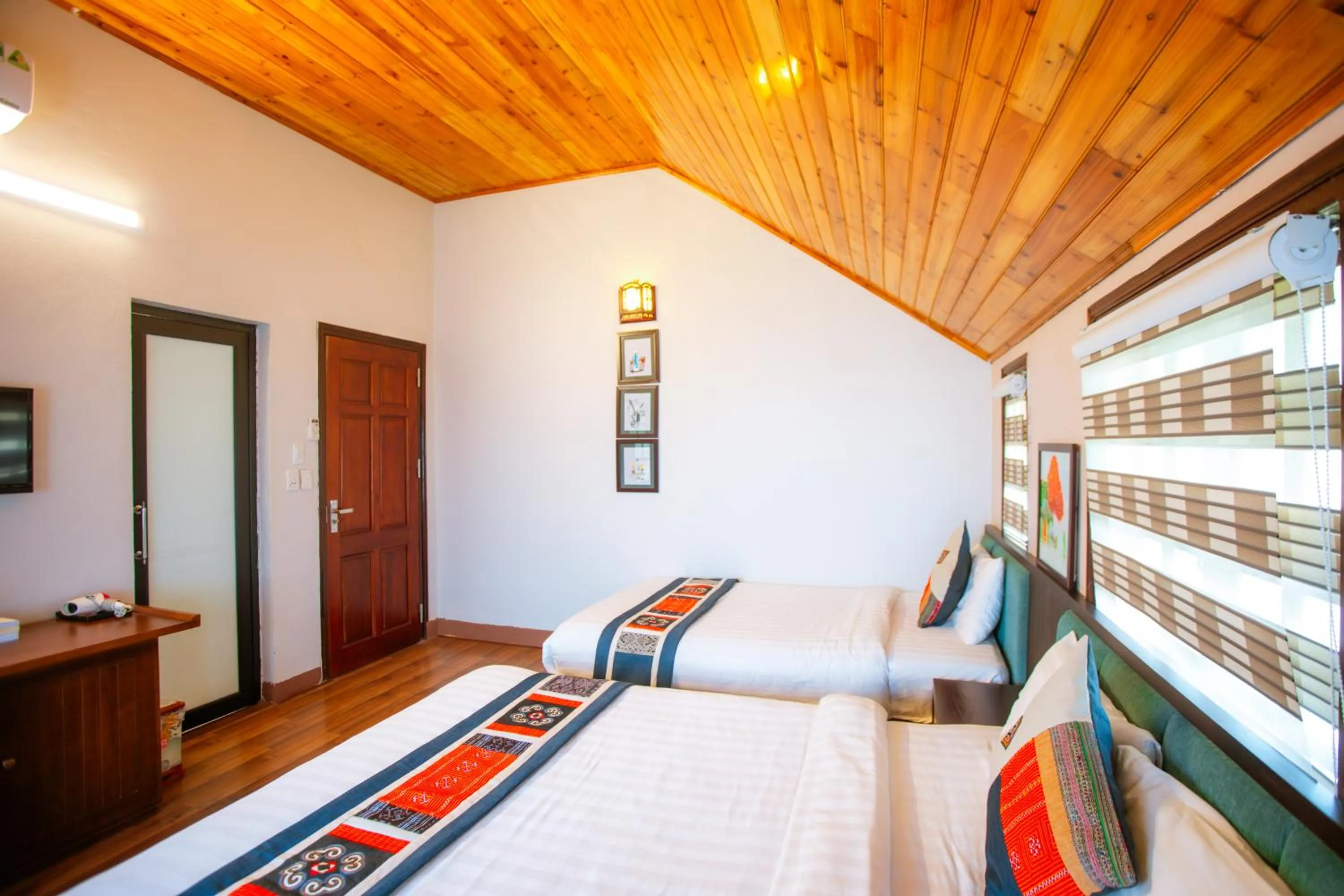 Bed in Le Boutique Sapa Hotel