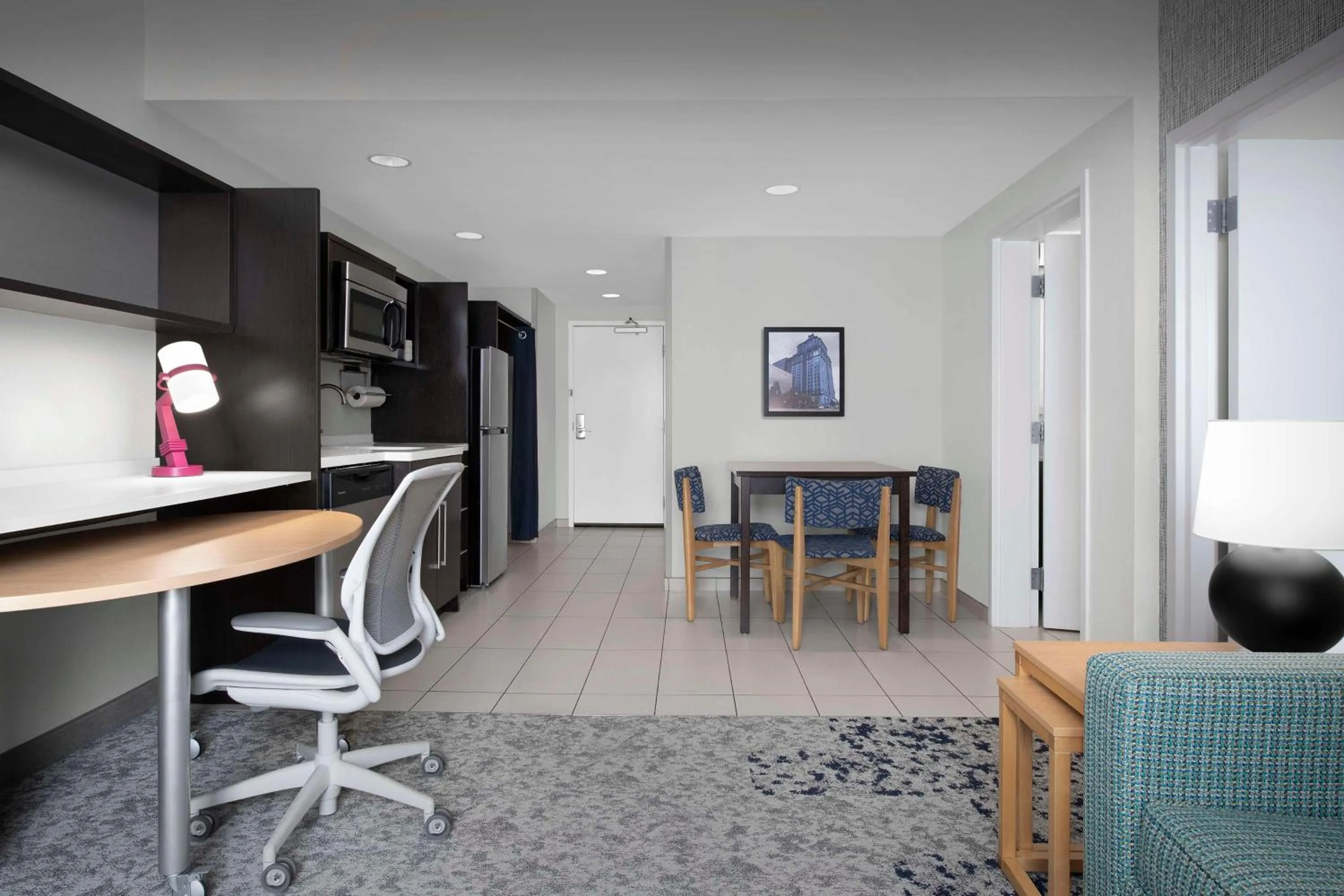 Living room in Home2 Suites by Hilton Greensboro Airport, NC