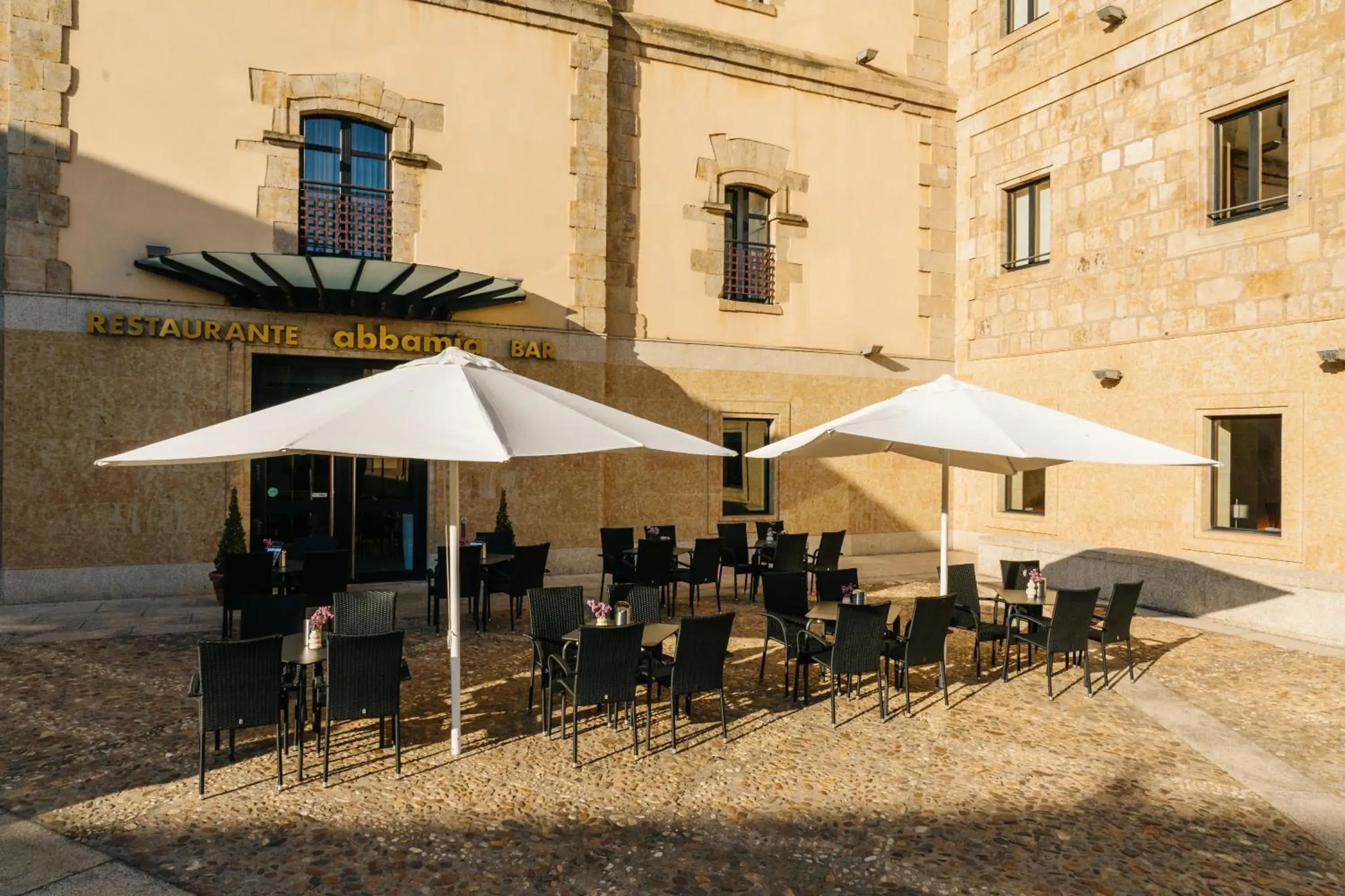 Property building in Abba Fonseca Property building in Abba Fonseca