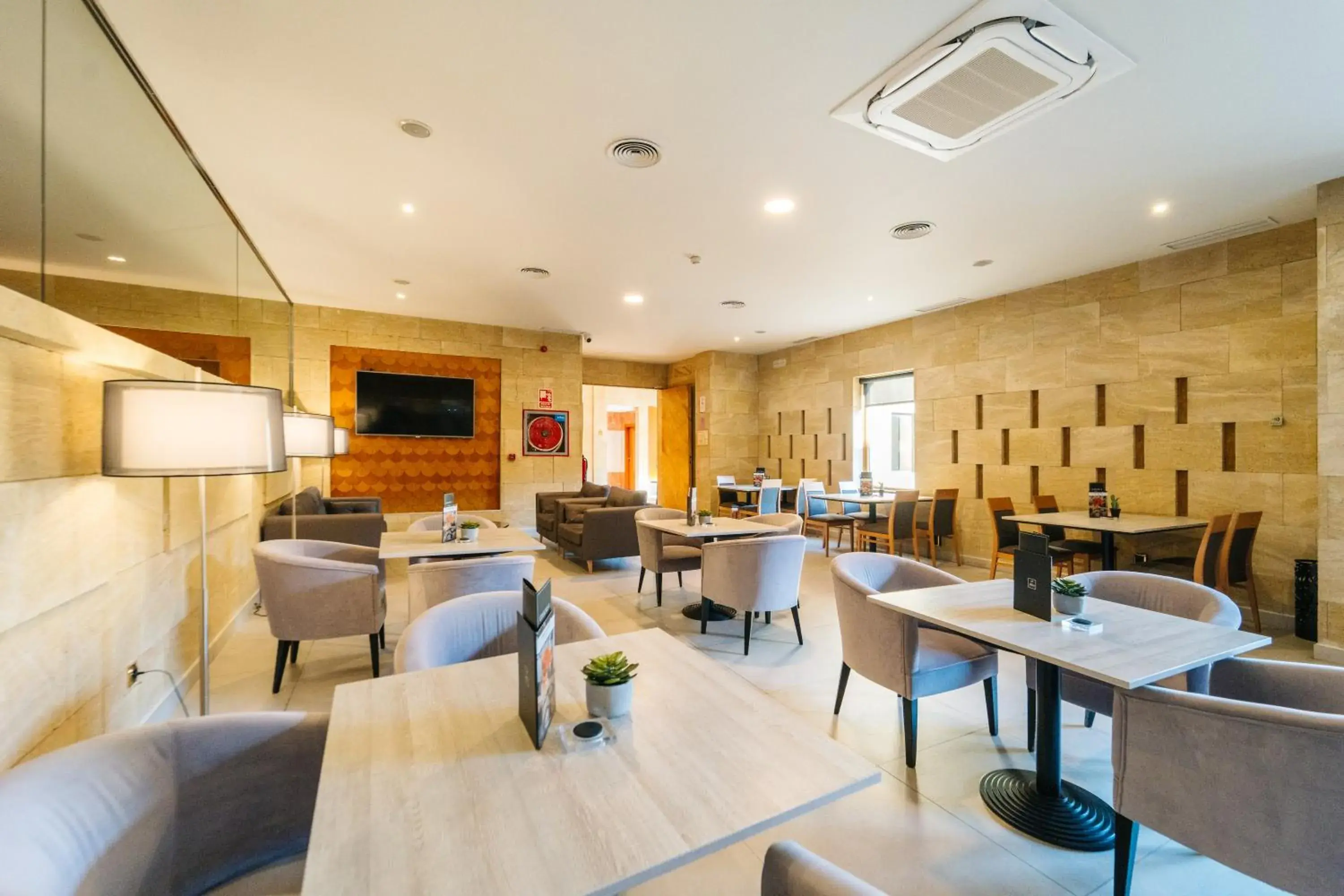 Restaurant/places to eat in Abba Fonseca Restaurant/places to eat in Abba Fonseca