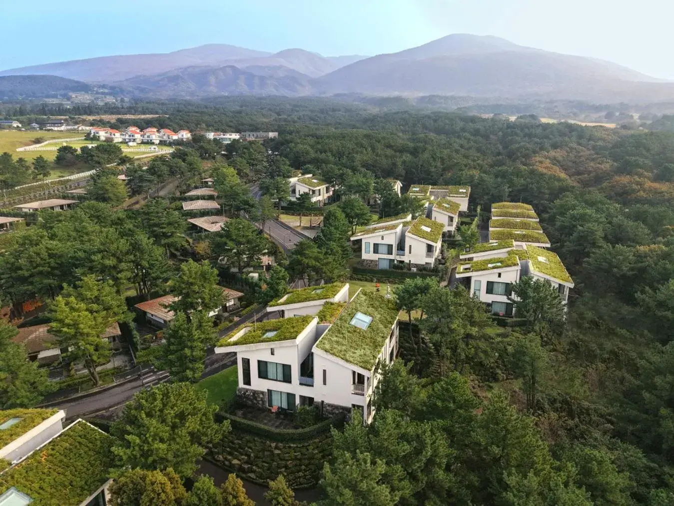 Property building in Amber Pure Hill Hotels & Resorts Jeju Property building in Amber Pure Hill Hotels & Resorts Jeju