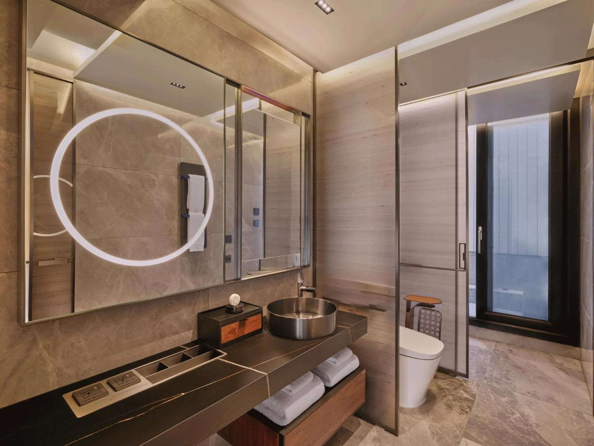 Shower in Amber Pure Hill Hotels & Resorts Jeju