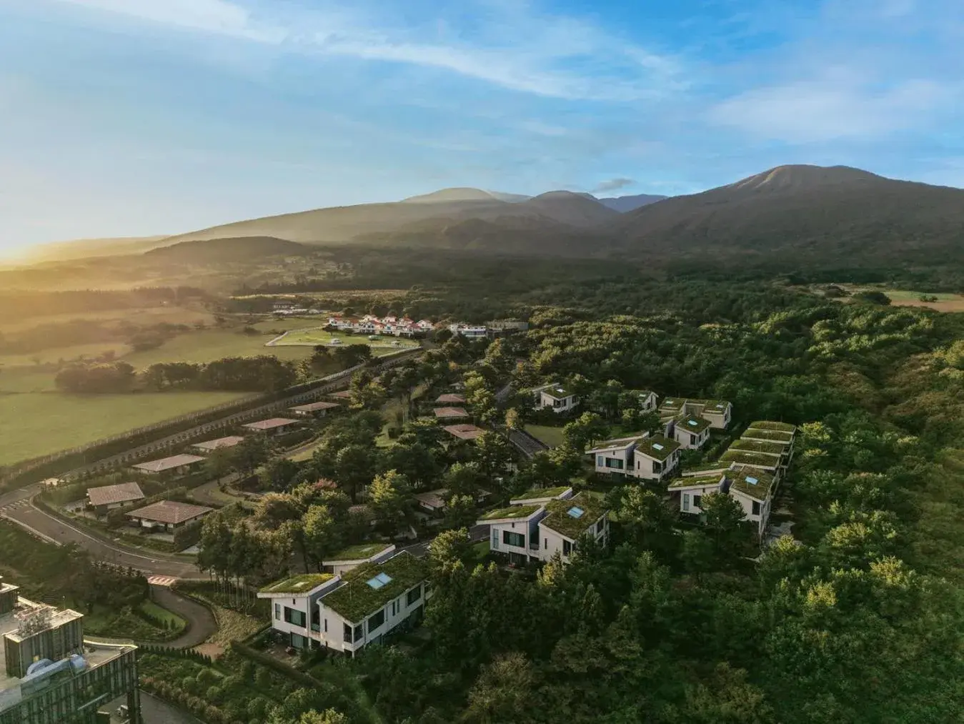 Property building in Amber Pure Hill Hotels & Resorts Jeju Property building in Amber Pure Hill Hotels & Resorts Jeju