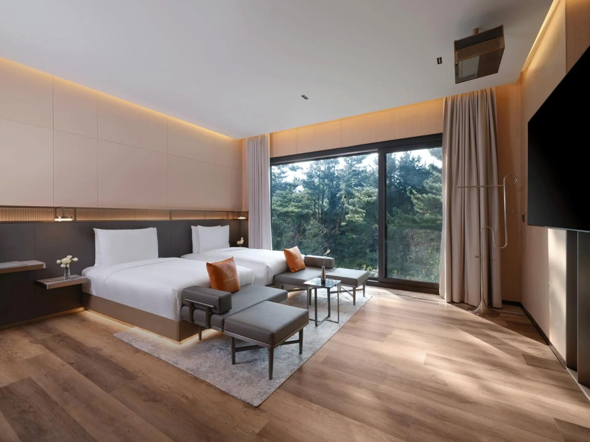 Bed in Amber Pure Hill Hotels & Resorts Jeju