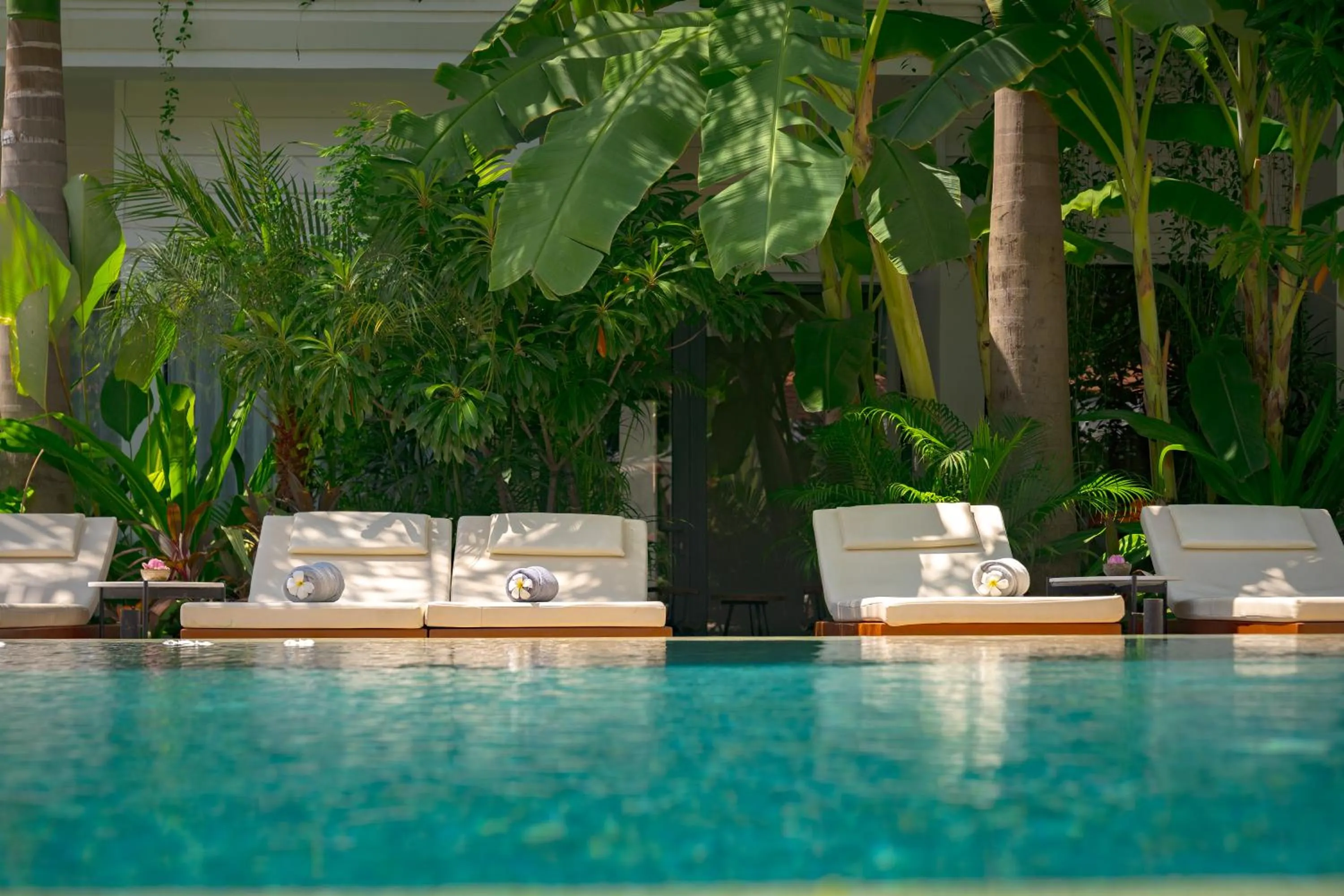 Swimming pool in Khmer House Boutique