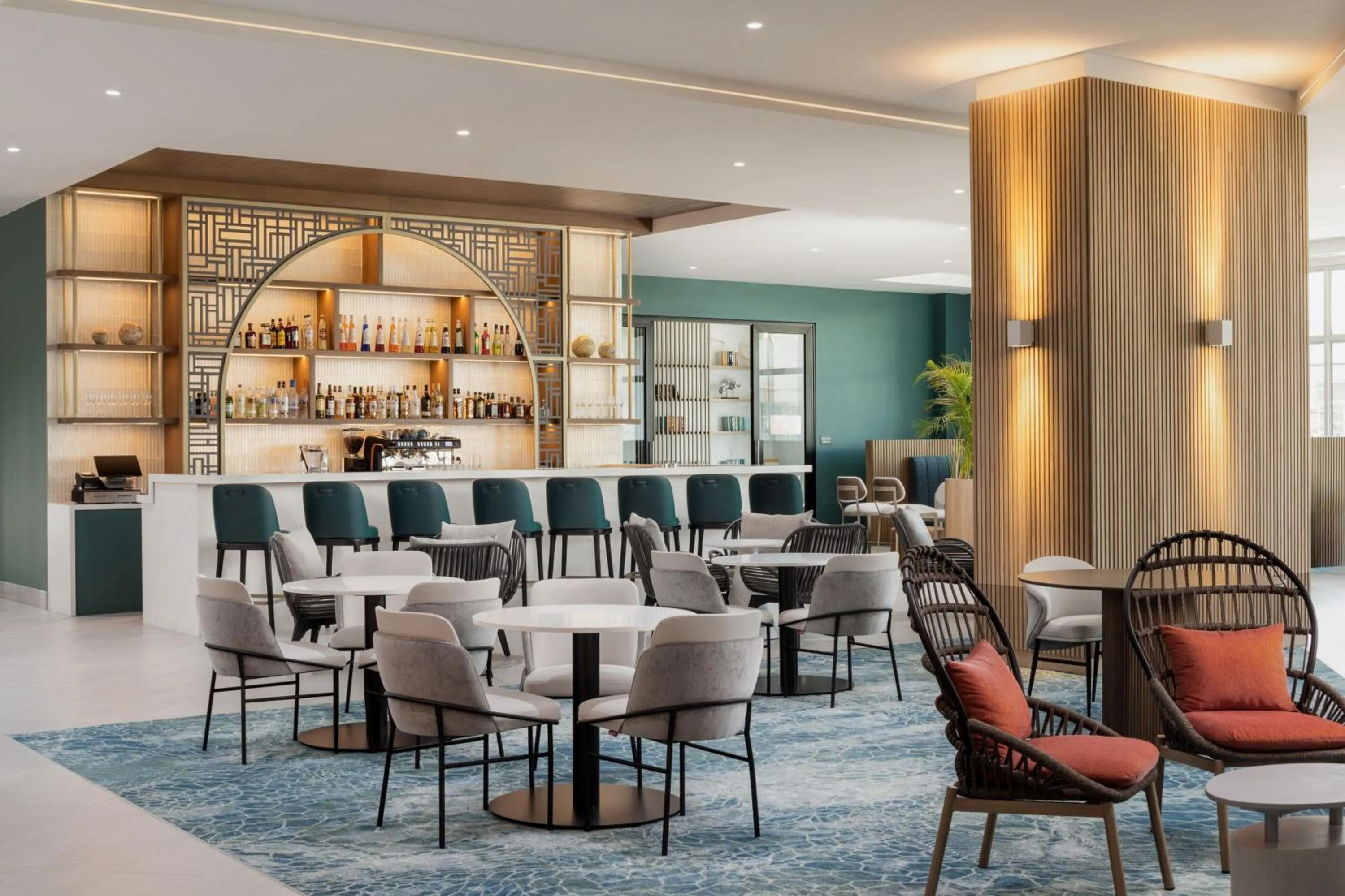 Lounge or bar in Courtyard by Marriott Curacao