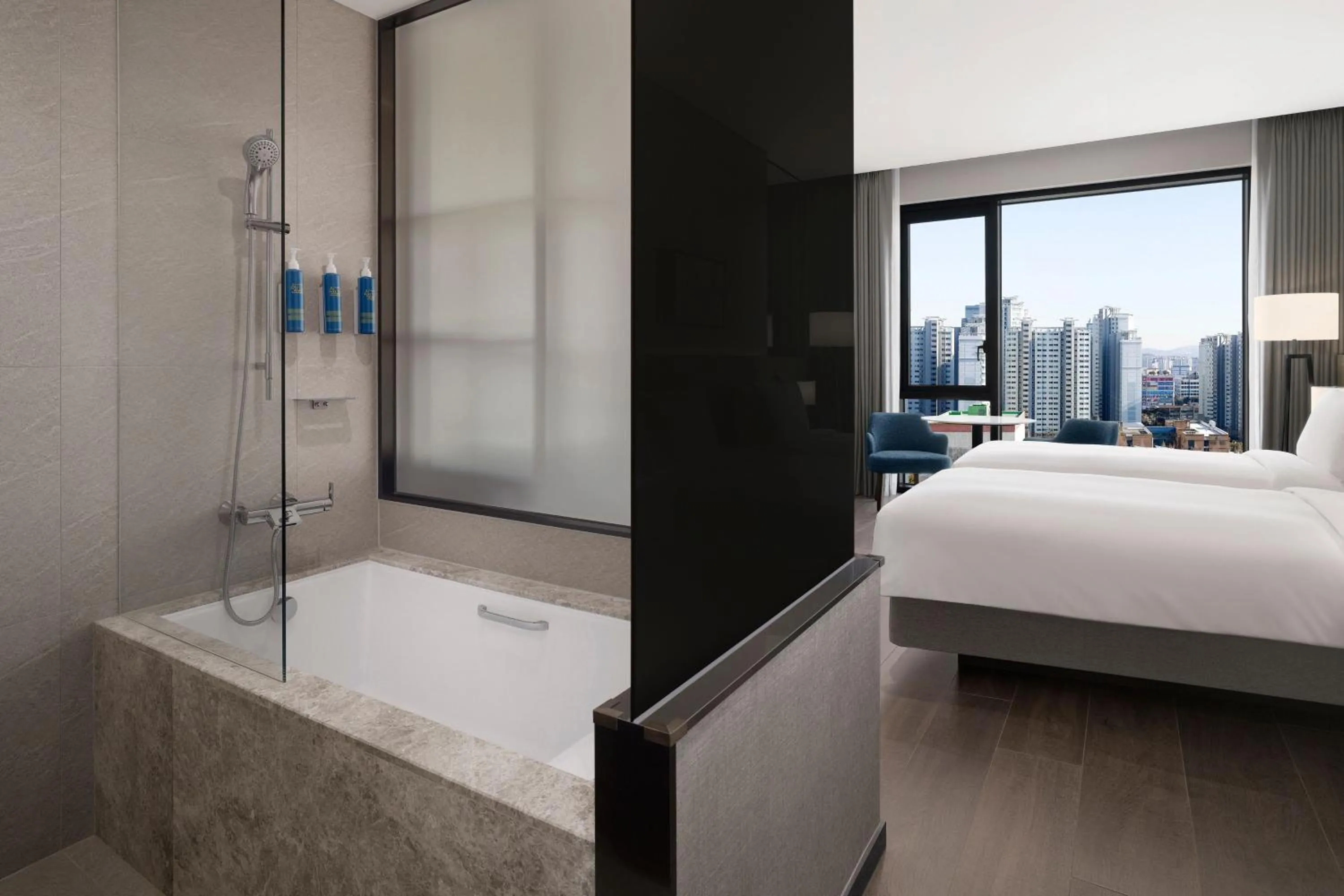 Bathroom, Bed in Four Points by Sheraton Suwon