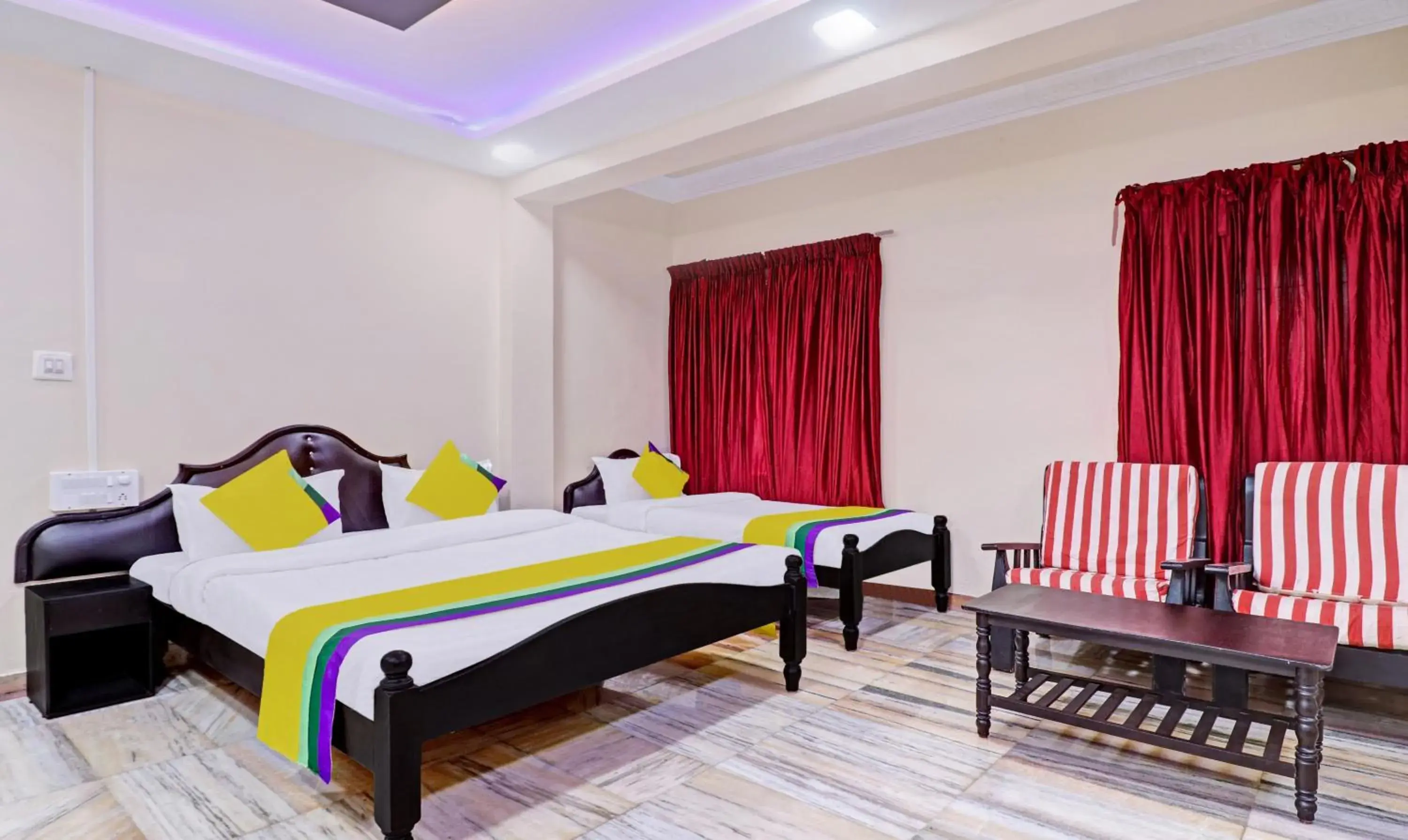 Bedroom, Bed in Itsy Hotels Hill Town, 500 Mtrs From Madikeri Fort Bedroom, Bed in Itsy Hotels Hill Town, 500 Mtrs From Madikeri Fort