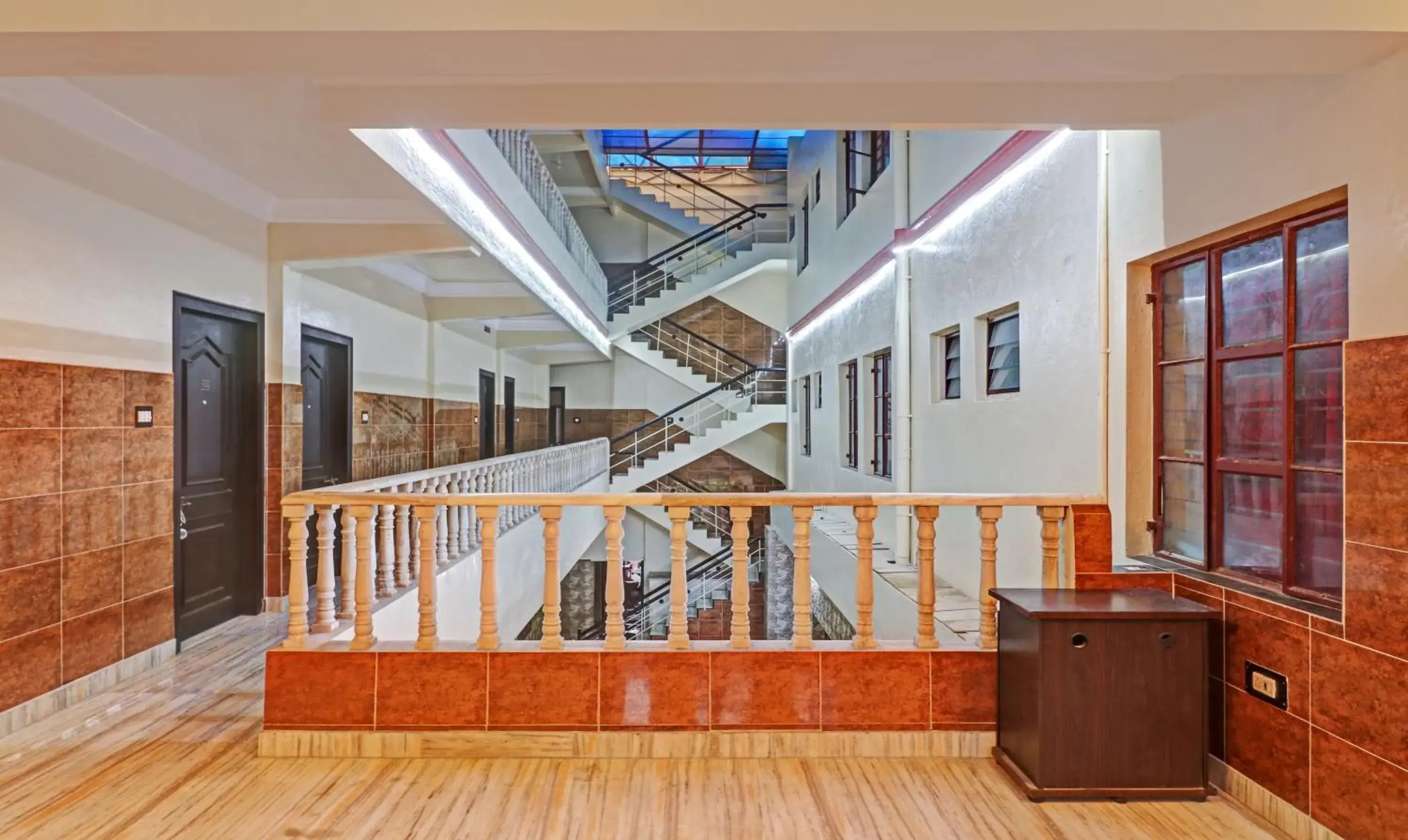 Lobby or reception in Itsy Hotels Hill Town, 500 Mtrs From Madikeri Fort Lobby or reception in Itsy Hotels Hill Town, 500 Mtrs From Madikeri Fort