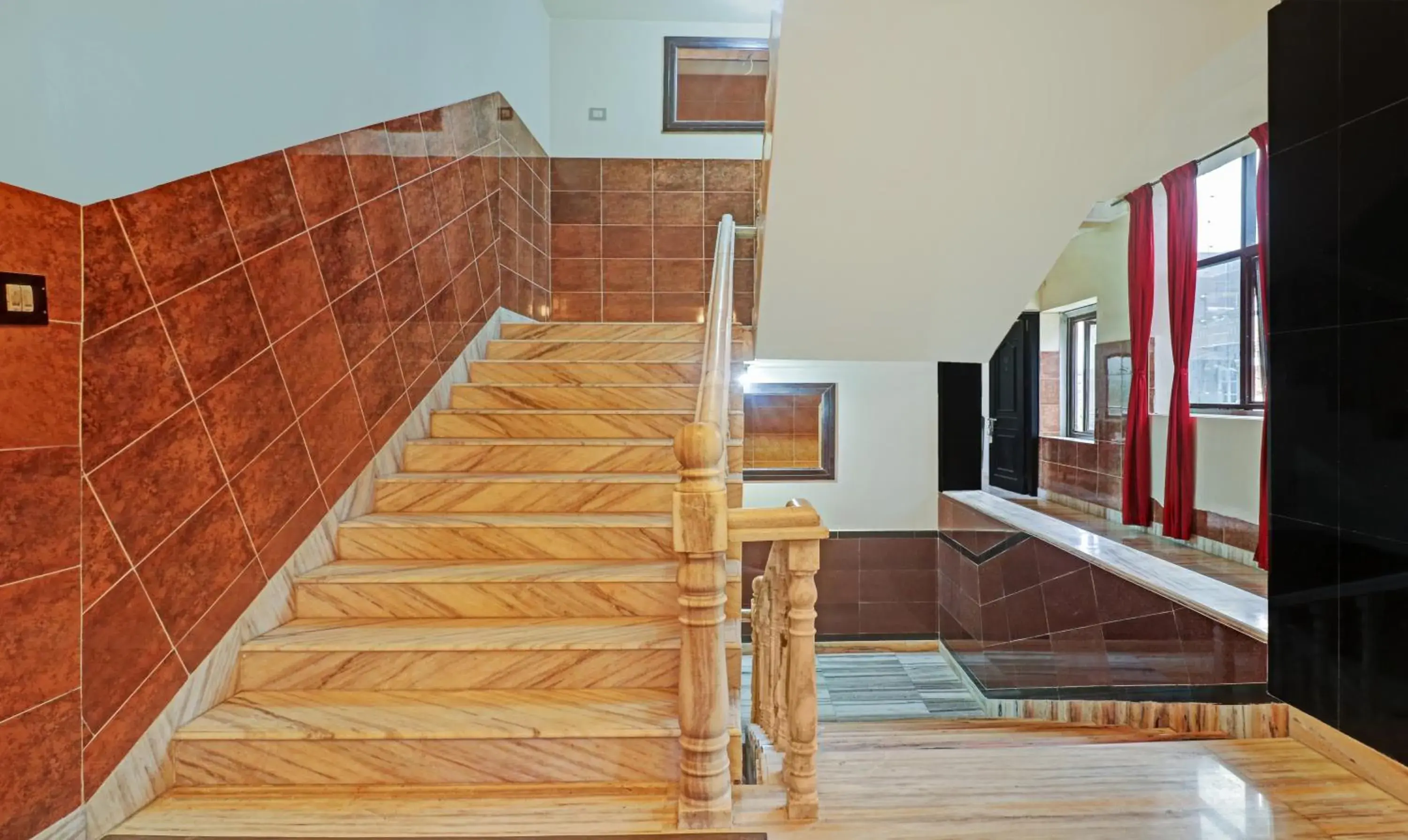 Lobby or reception in Itsy Hotels Hill Town, 500 Mtrs From Madikeri Fort Lobby or reception in Itsy Hotels Hill Town, 500 Mtrs From Madikeri Fort