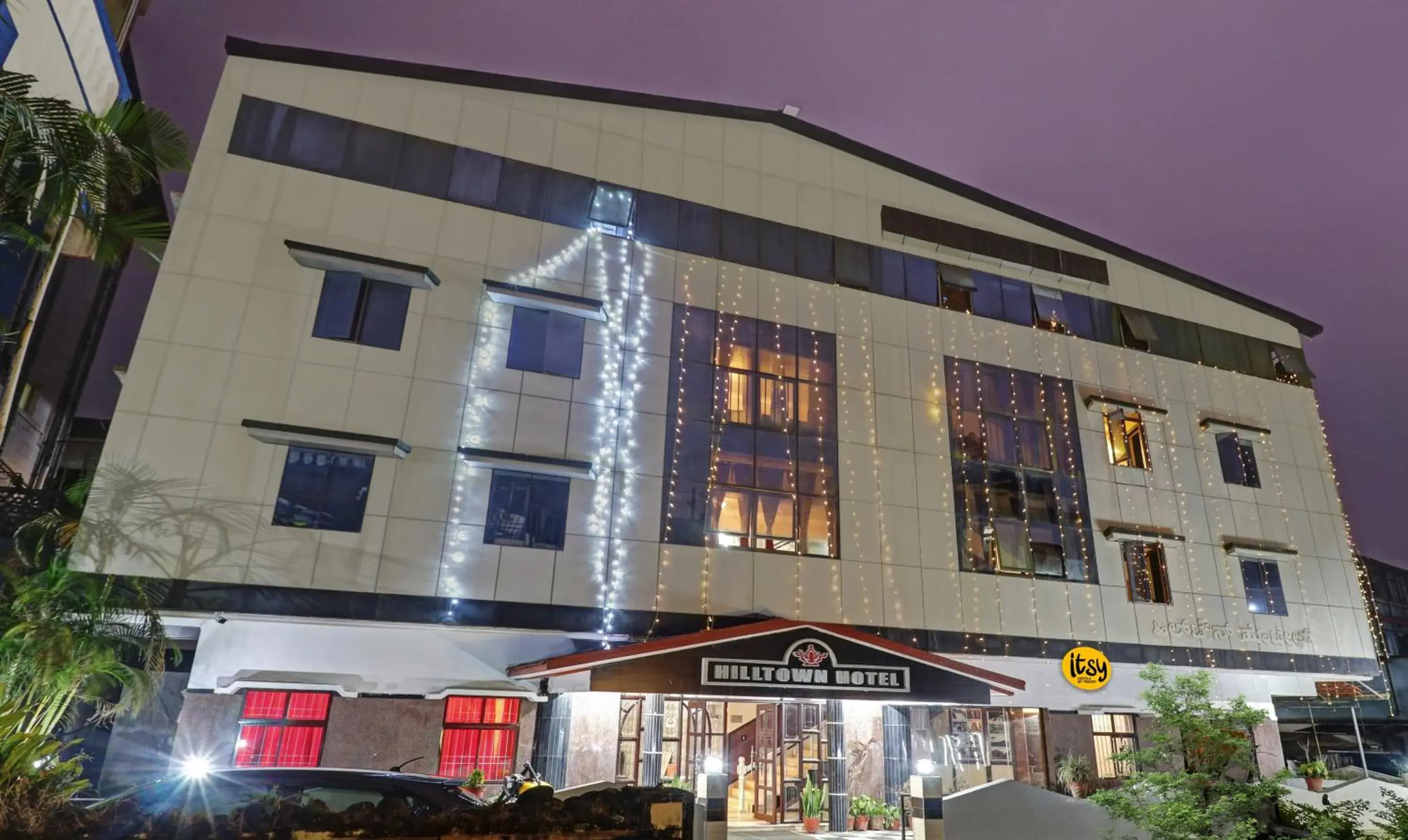 Property building in Itsy Hotels Hill Town, 500 Mtrs From Madikeri Fort Property building in Itsy Hotels Hill Town, 500 Mtrs From Madikeri Fort