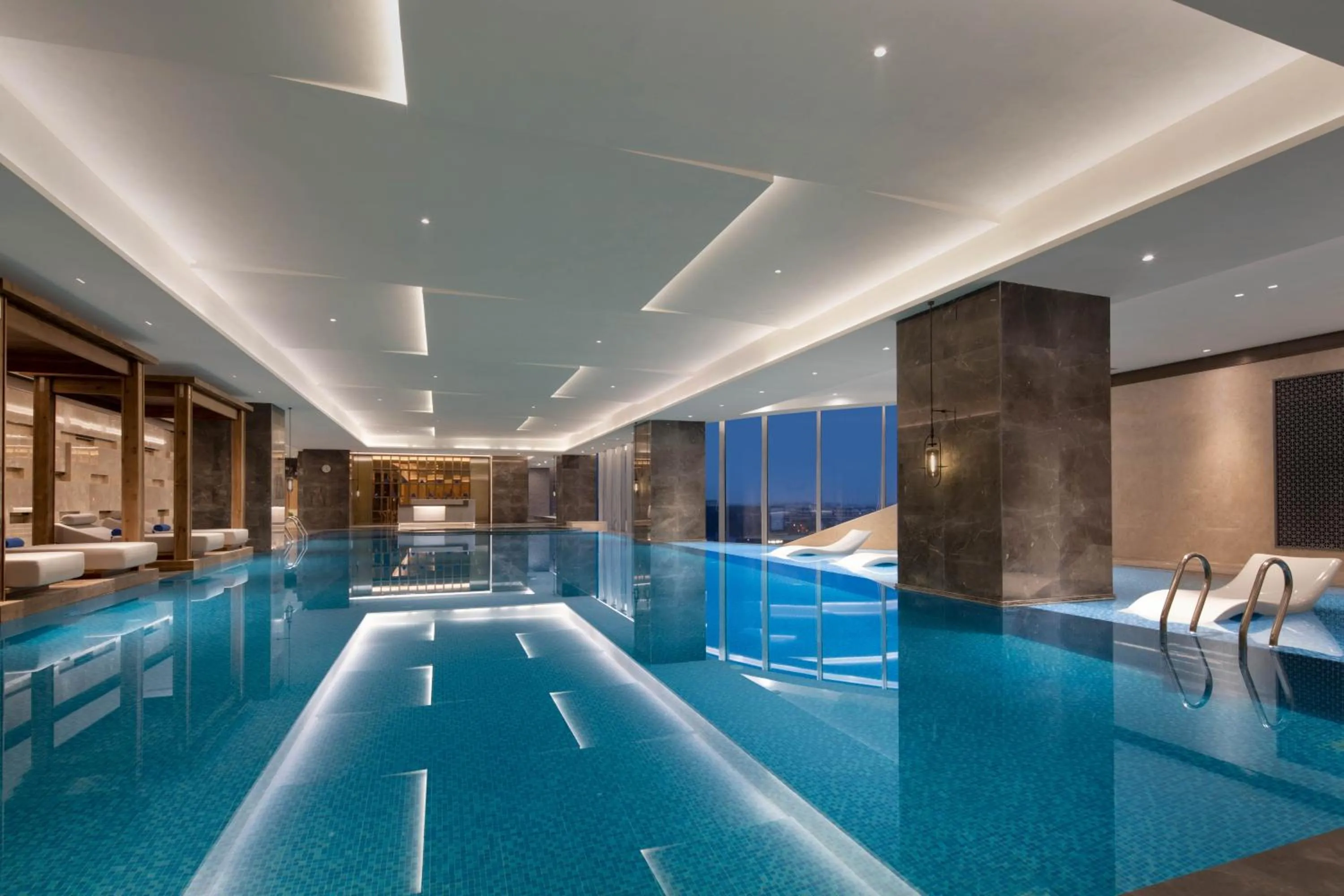 Swimming pool in Pullman Huai'an