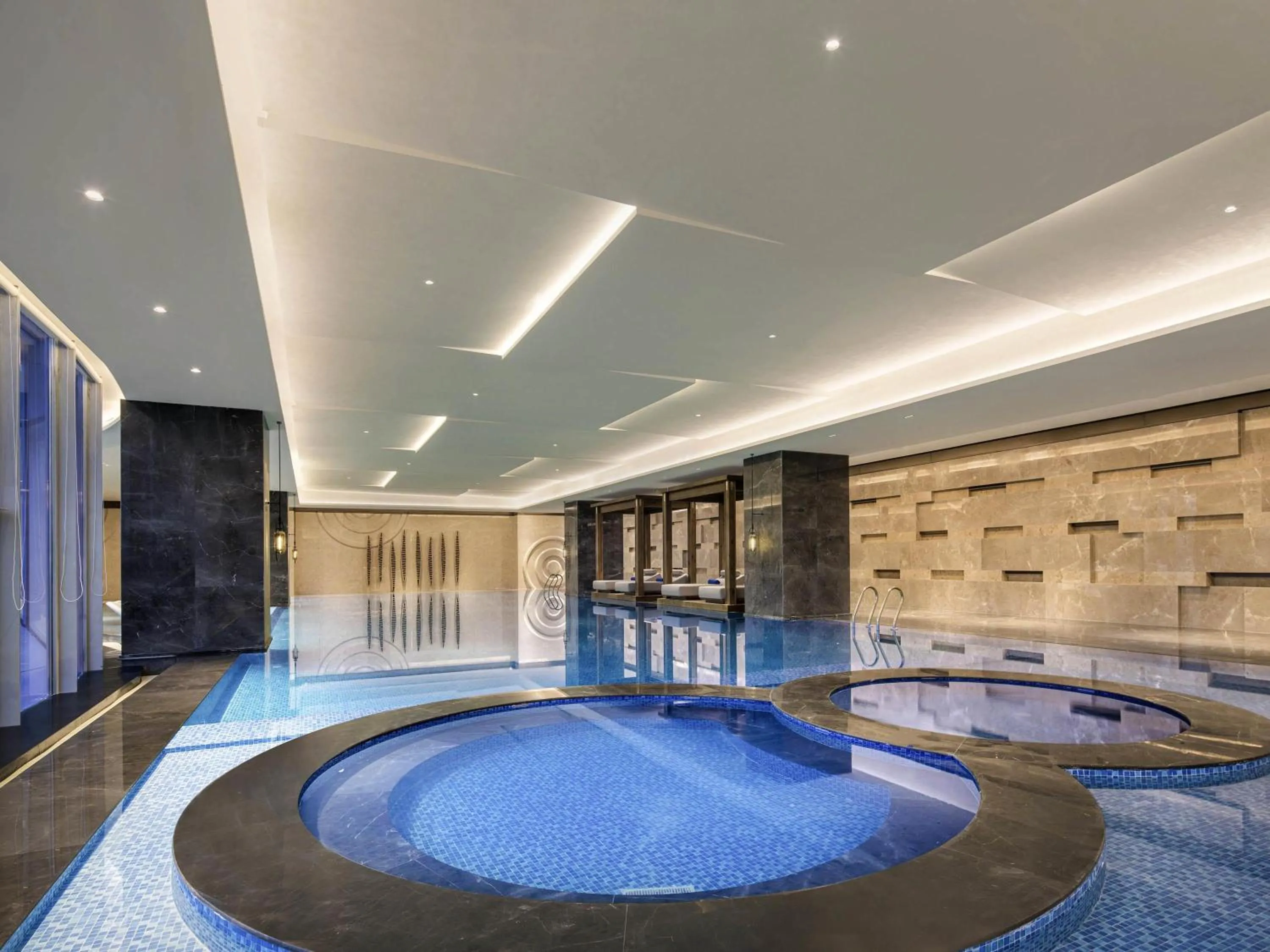 Pool view in Pullman Huai'an