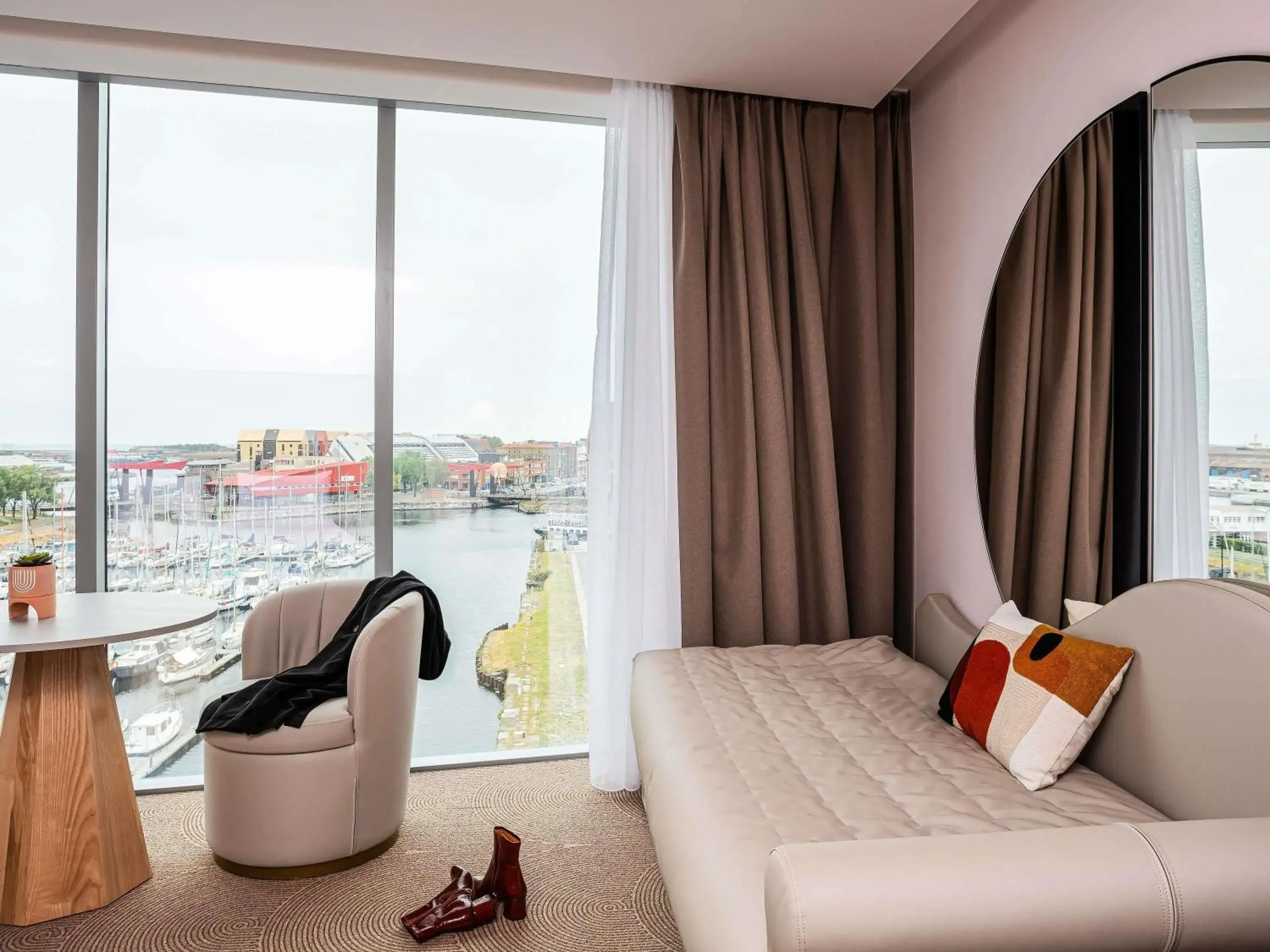 Bedroom in Mercure Dunkerque Centre Gare Bedroom in Mercure Dunkerque Centre Gare