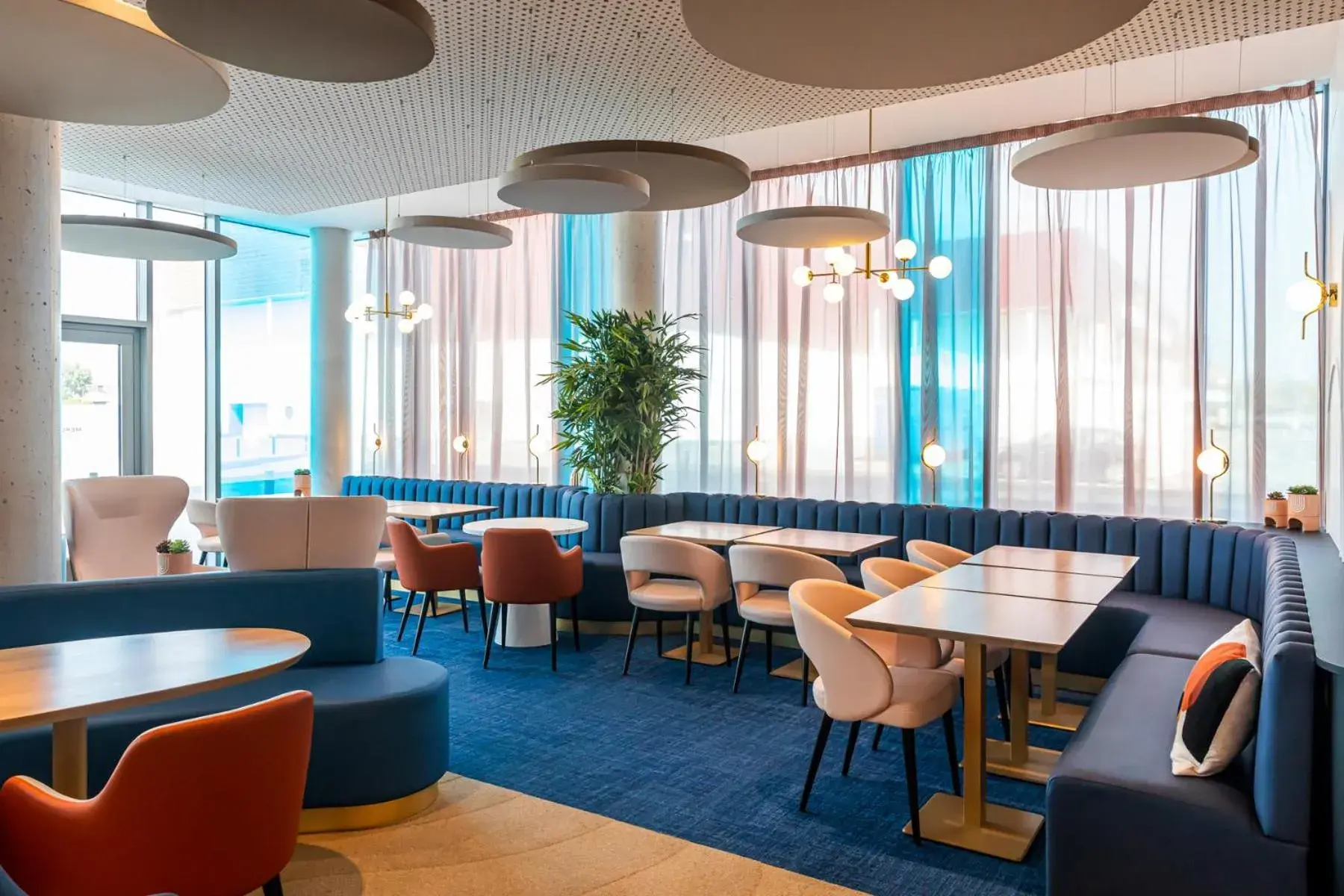 Restaurant/places to eat in Mercure Dunkerque Centre Gare Restaurant/places to eat in Mercure Dunkerque Centre Gare