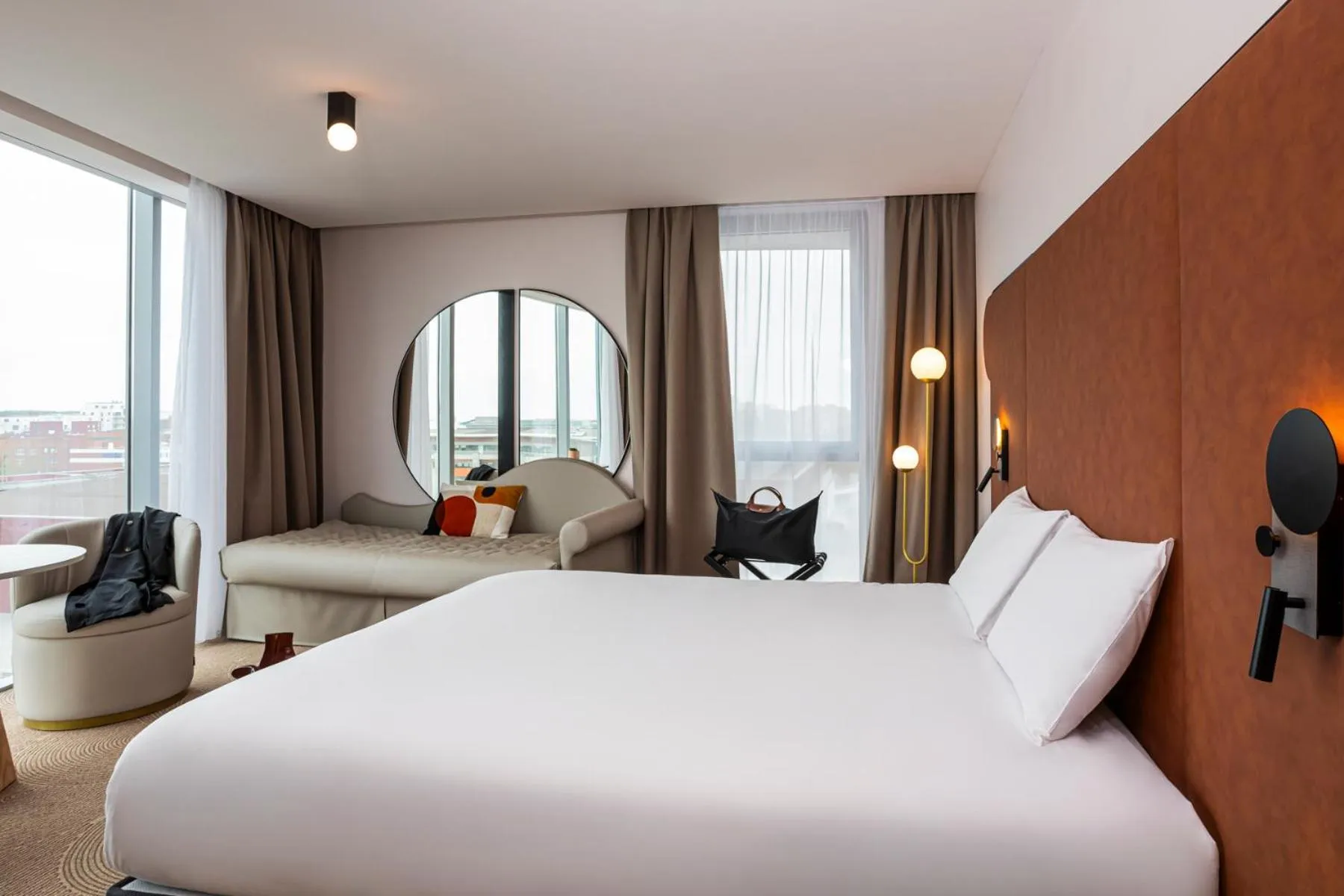 Bed in Mercure Dunkerque Centre Gare