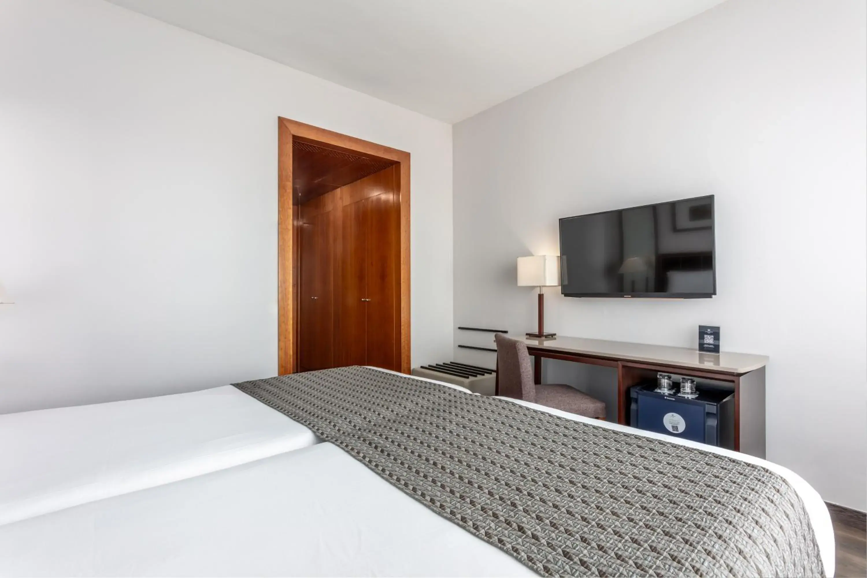 Bedroom, Bed in Eurostars Toledo Bedroom, Bed in Eurostars Toledo