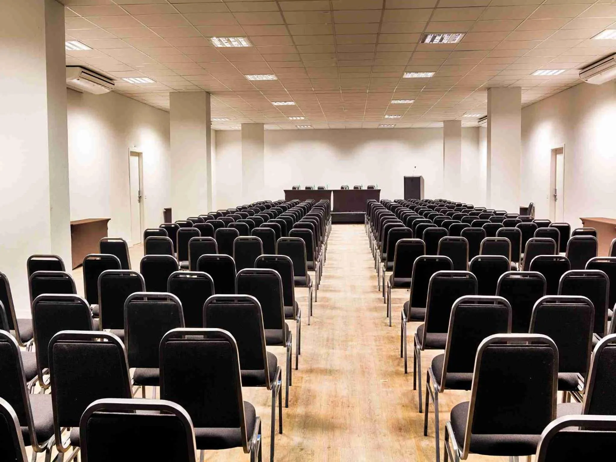 Meeting/conference room in Quality Hotel Pampulha & Convention Center