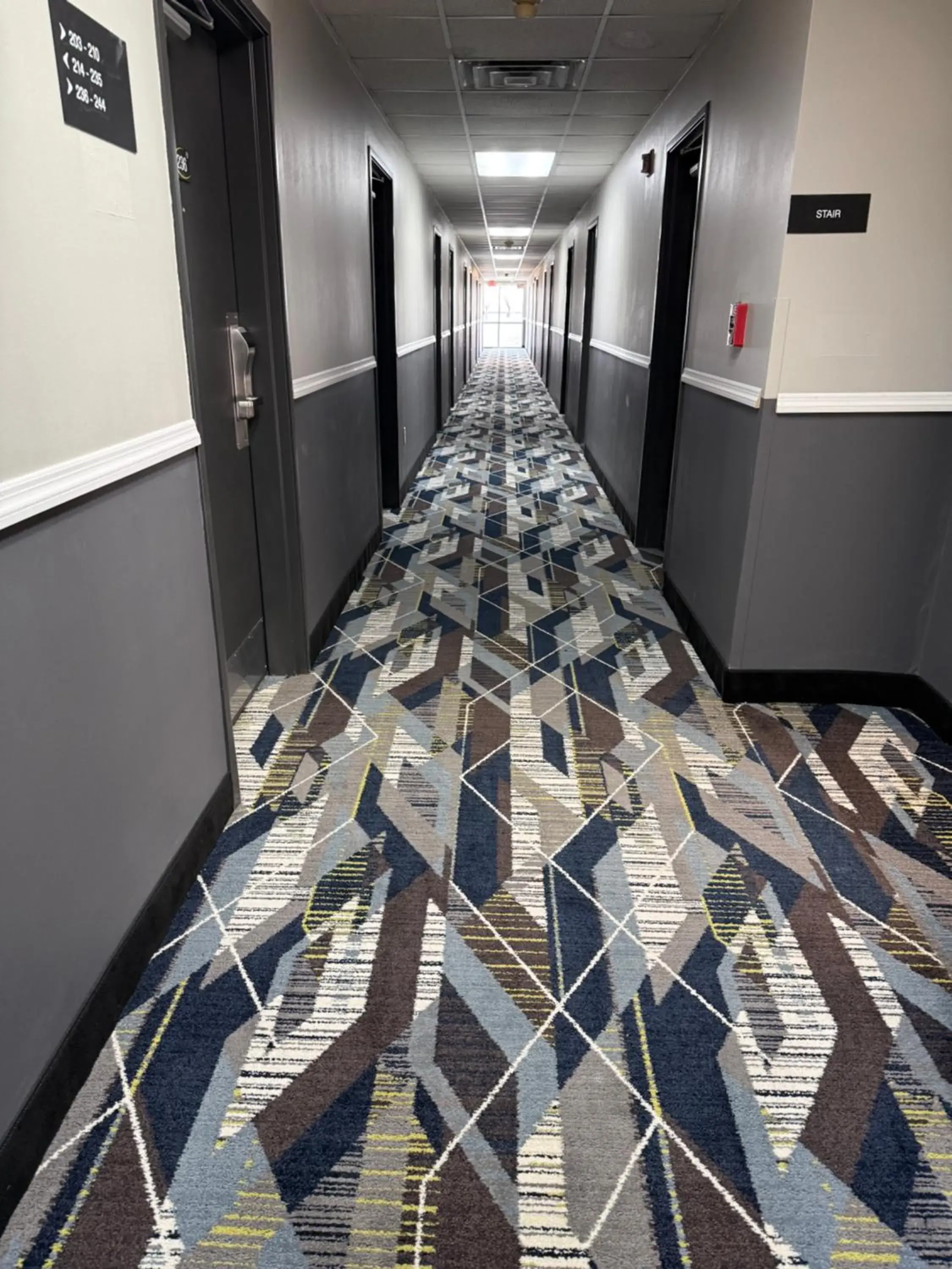 Property building in Super 8 by Wyndham Farmington Property building in Super 8 by Wyndham Farmington