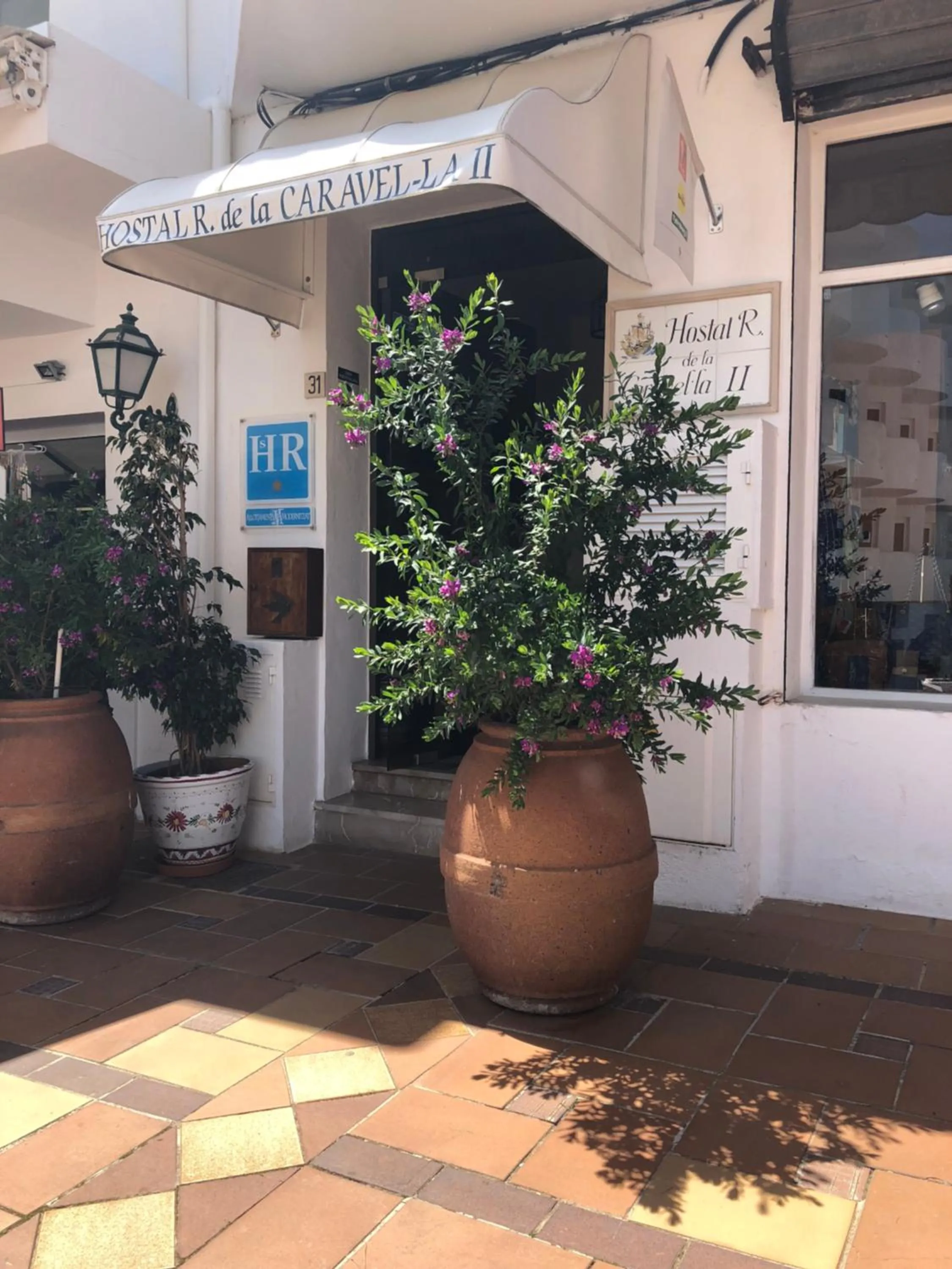 Facade/entrance in Hostal de la Caravel-la