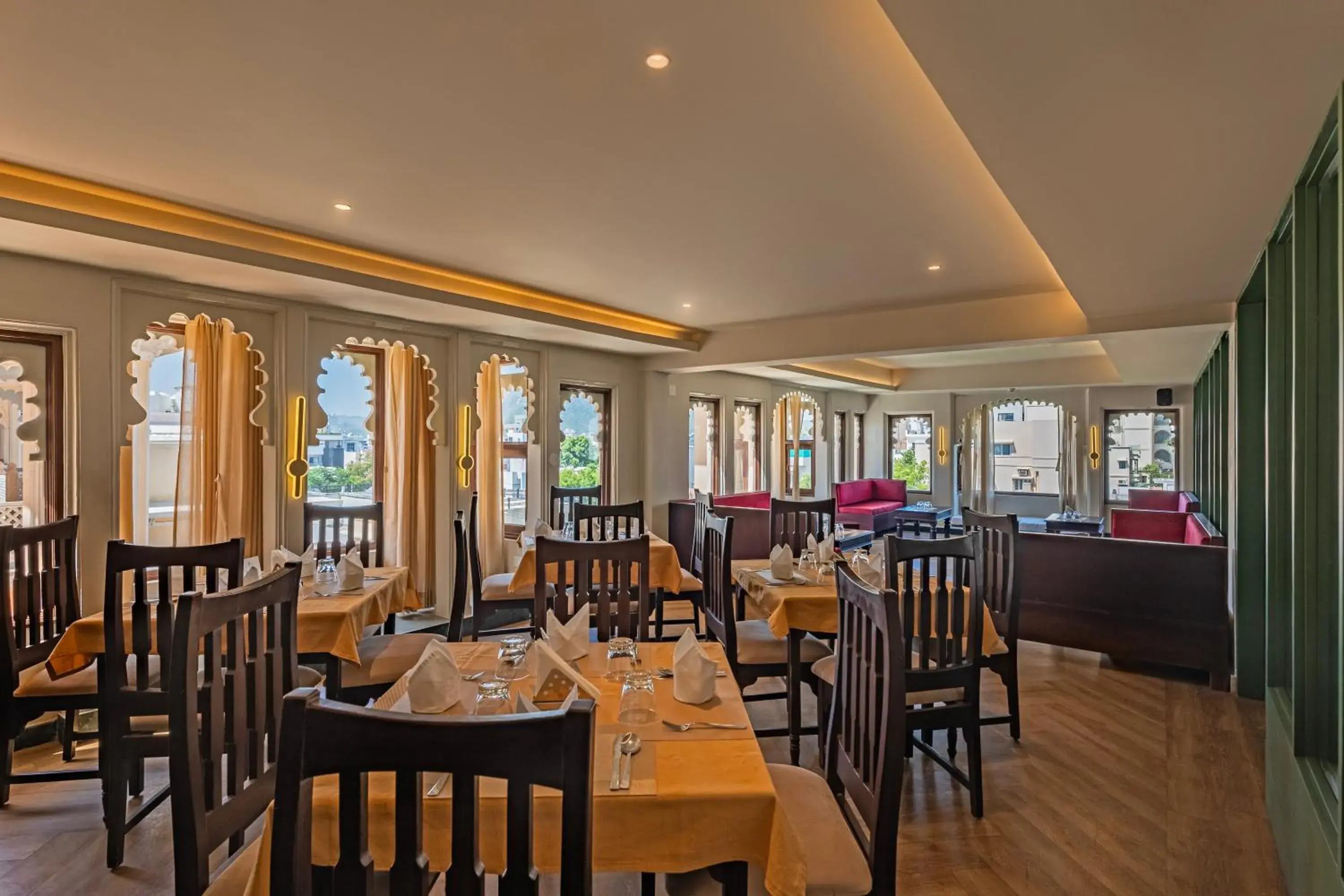 Restaurant/places to eat in Sterling Jaisinghgarh Udaipur Restaurant/places to eat in Sterling Jaisinghgarh Udaipur