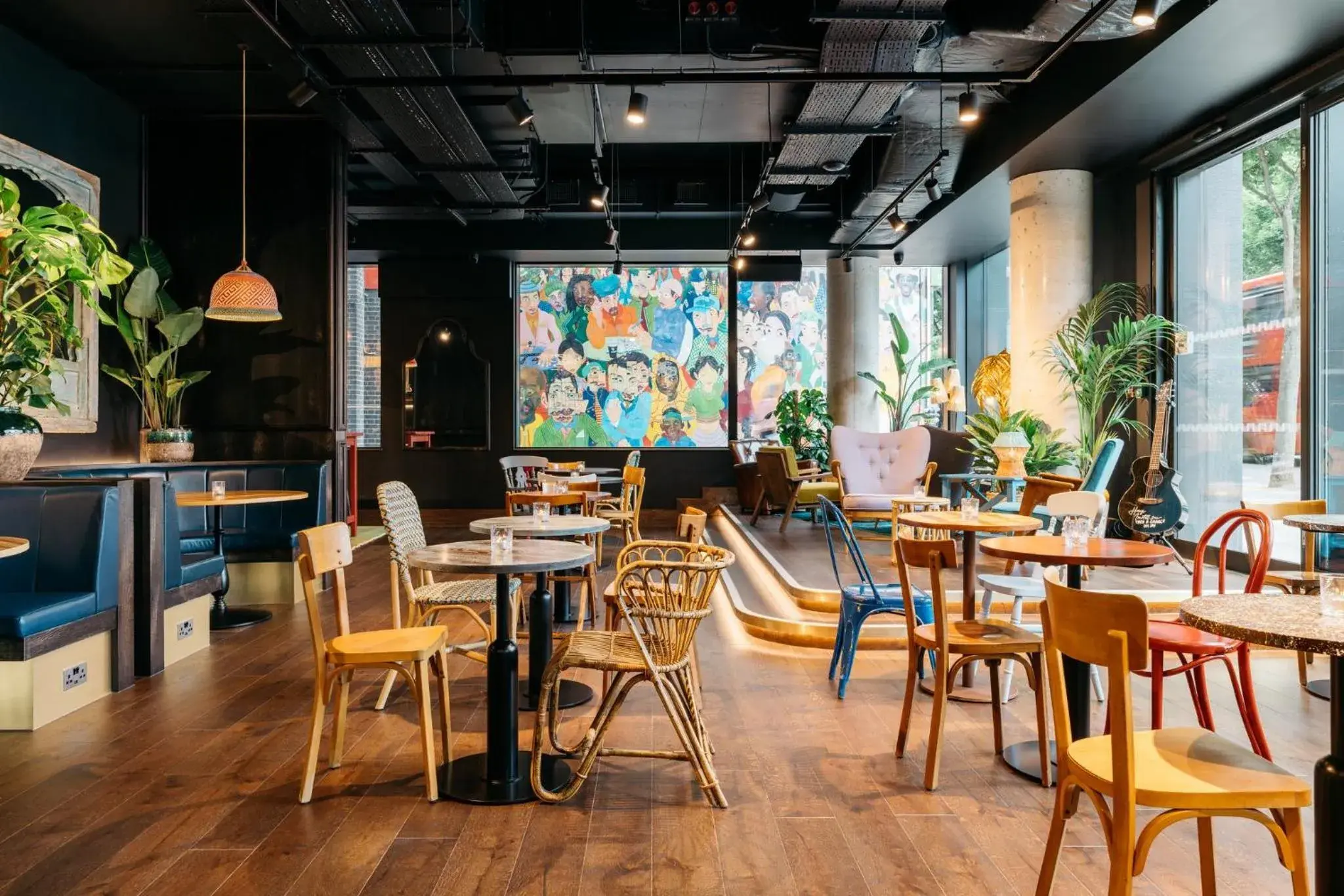 Lounge or bar in Ruby Zoe Hotel London Lounge or bar in Ruby Zoe Hotel London