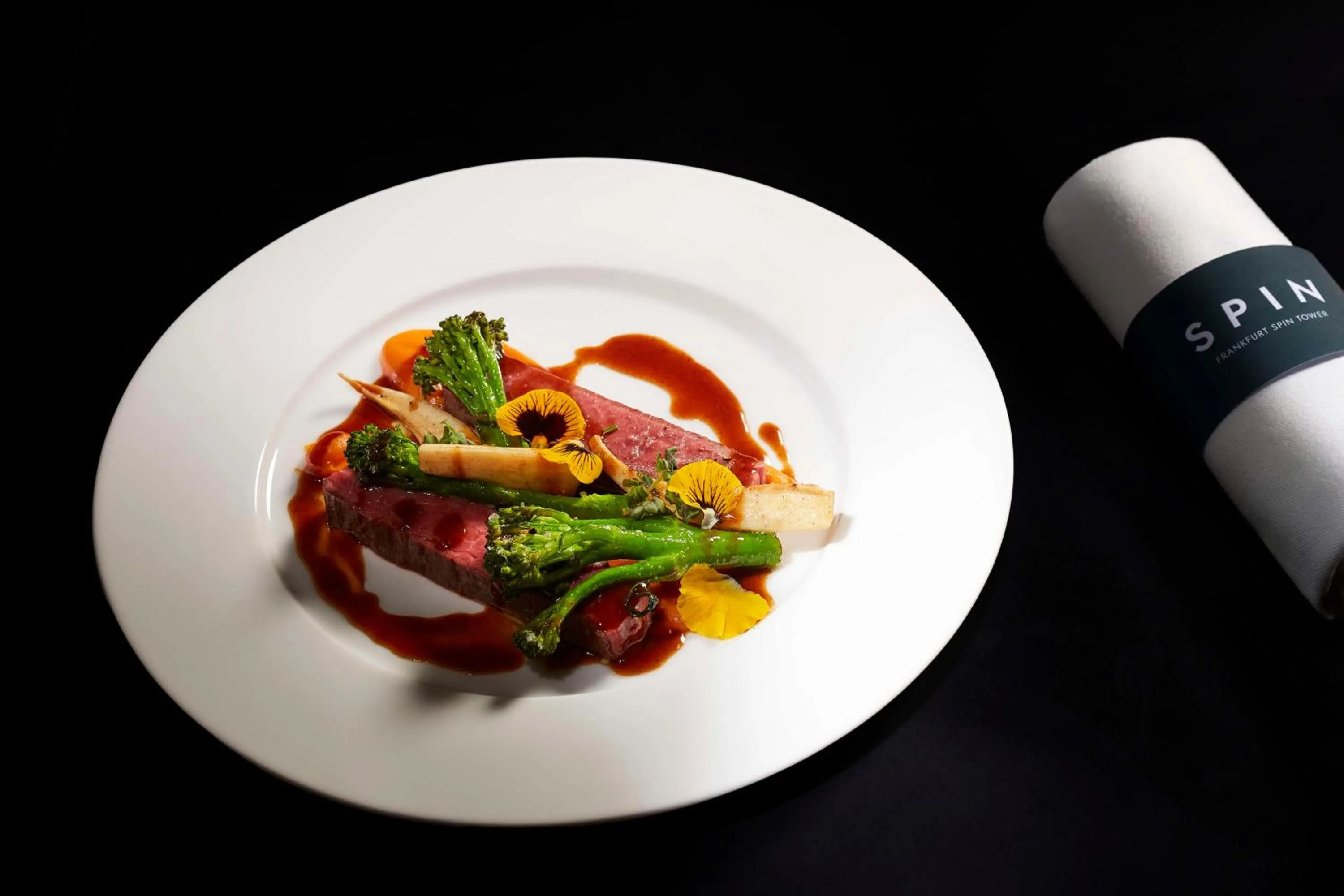 Restaurant/places to eat in NH Collection Frankfurt Spin Tower