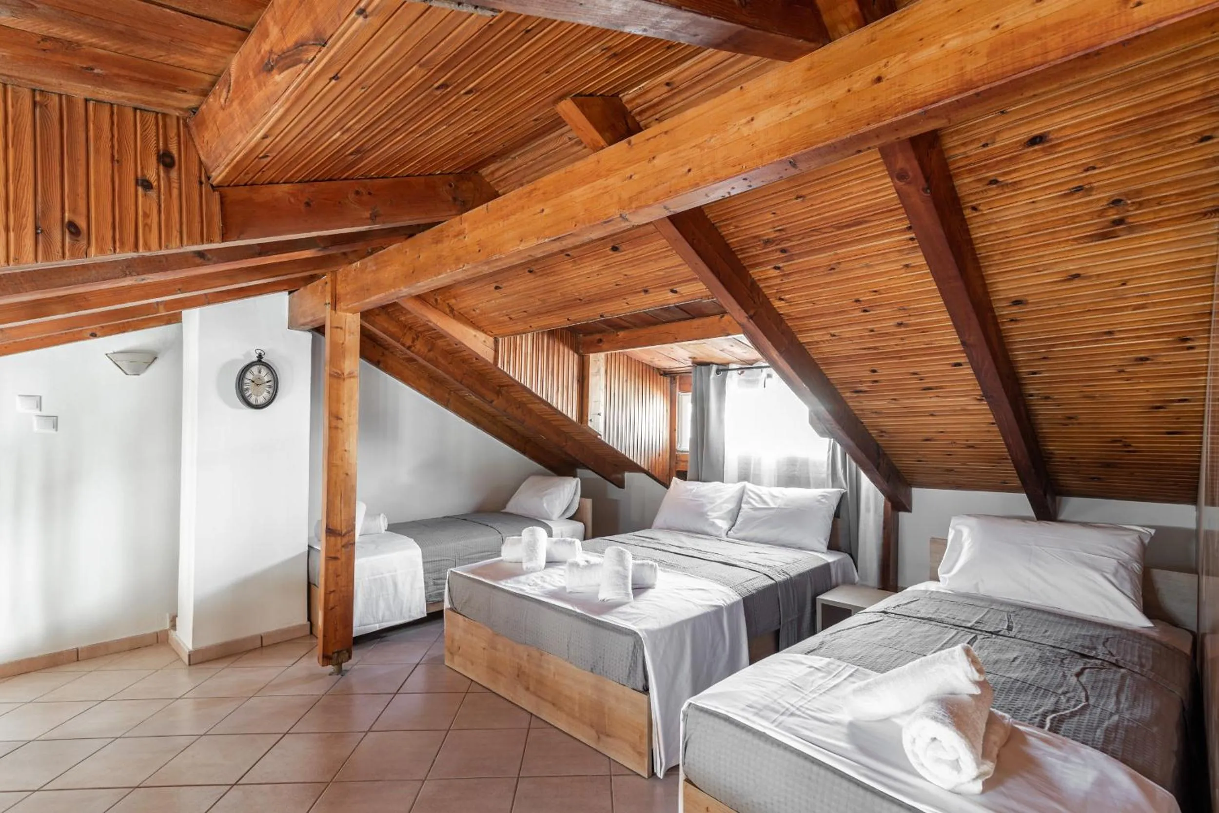 Photo of the whole room, Bed in Blue Riviera villas & suites - Alimos 2