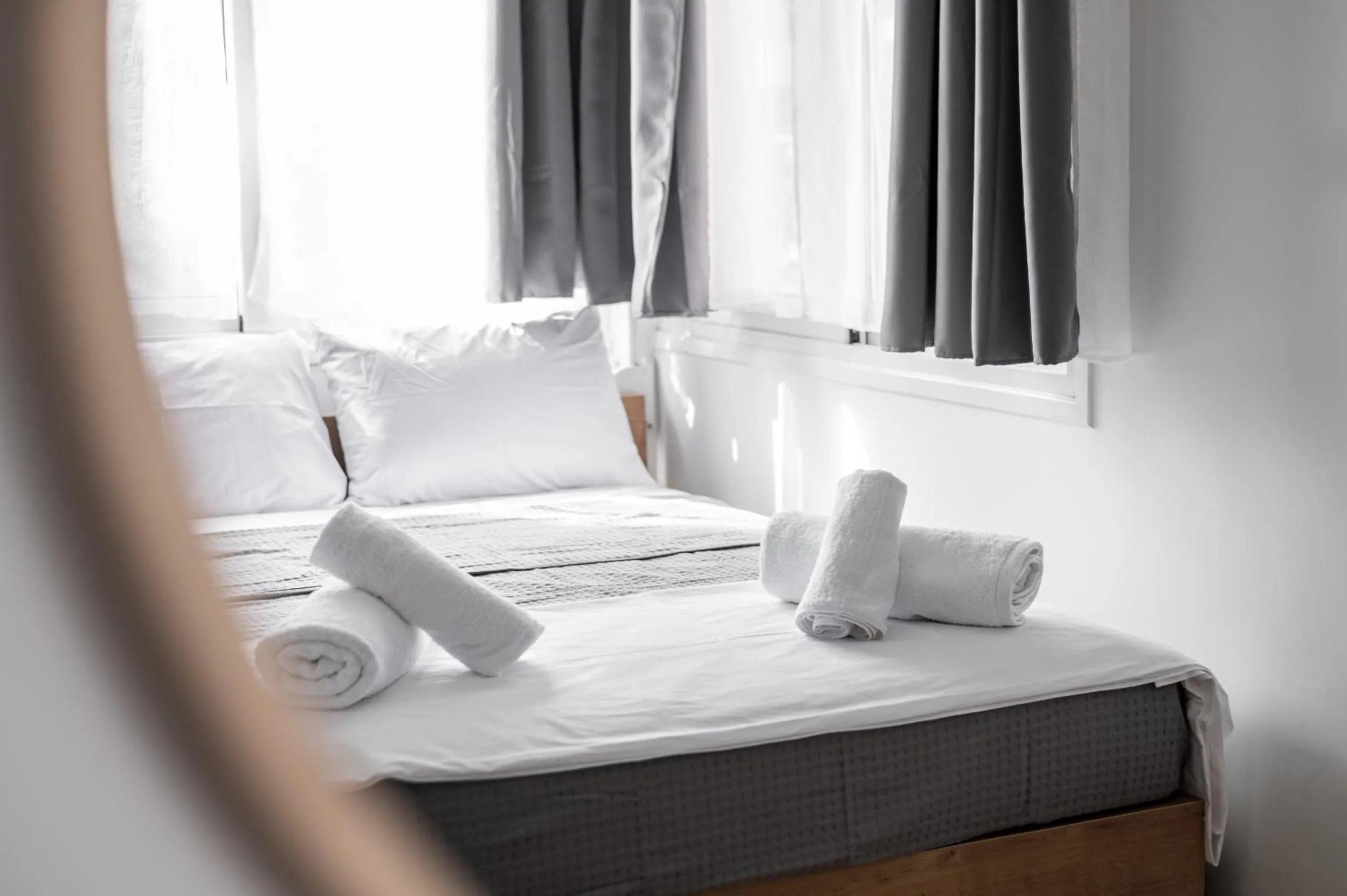 Bed in Blue Riviera villas & suites - Alimos 2