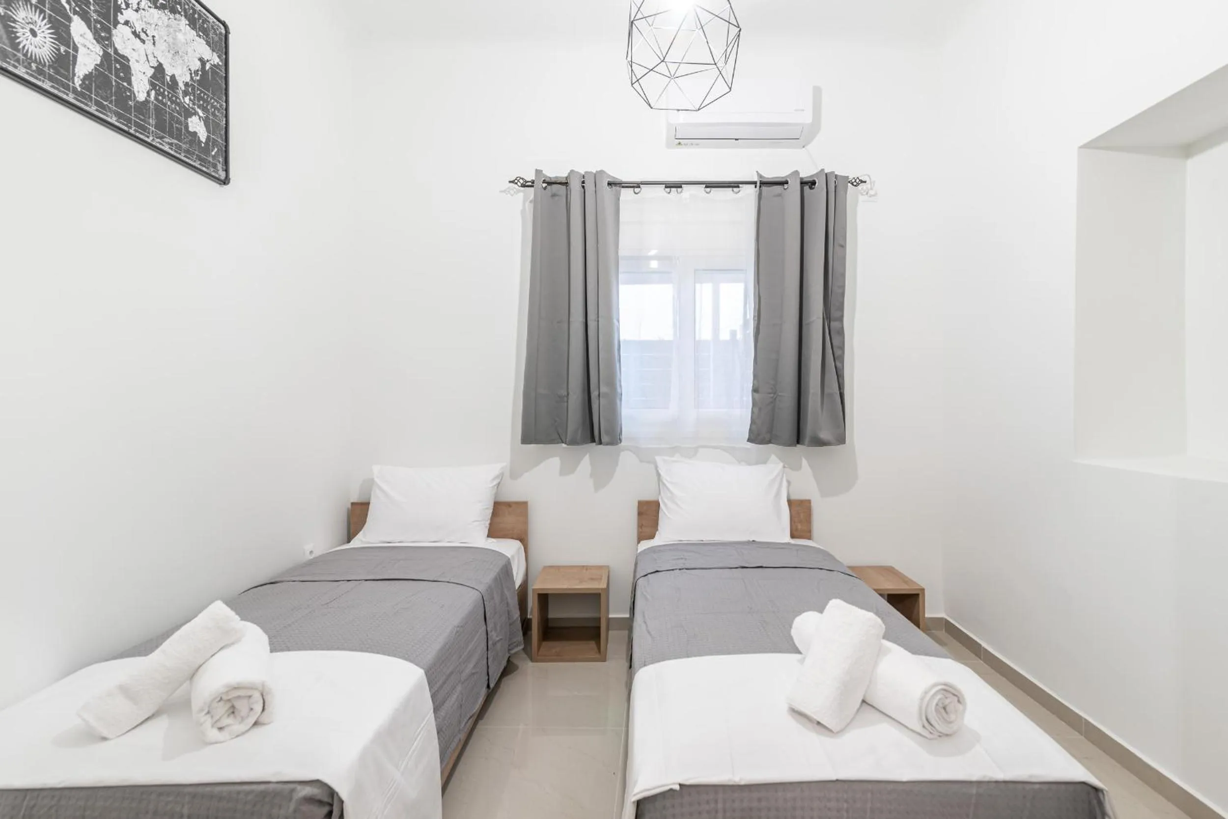 Photo of the whole room, Bed in Blue Riviera villas & suites - Alimos 2