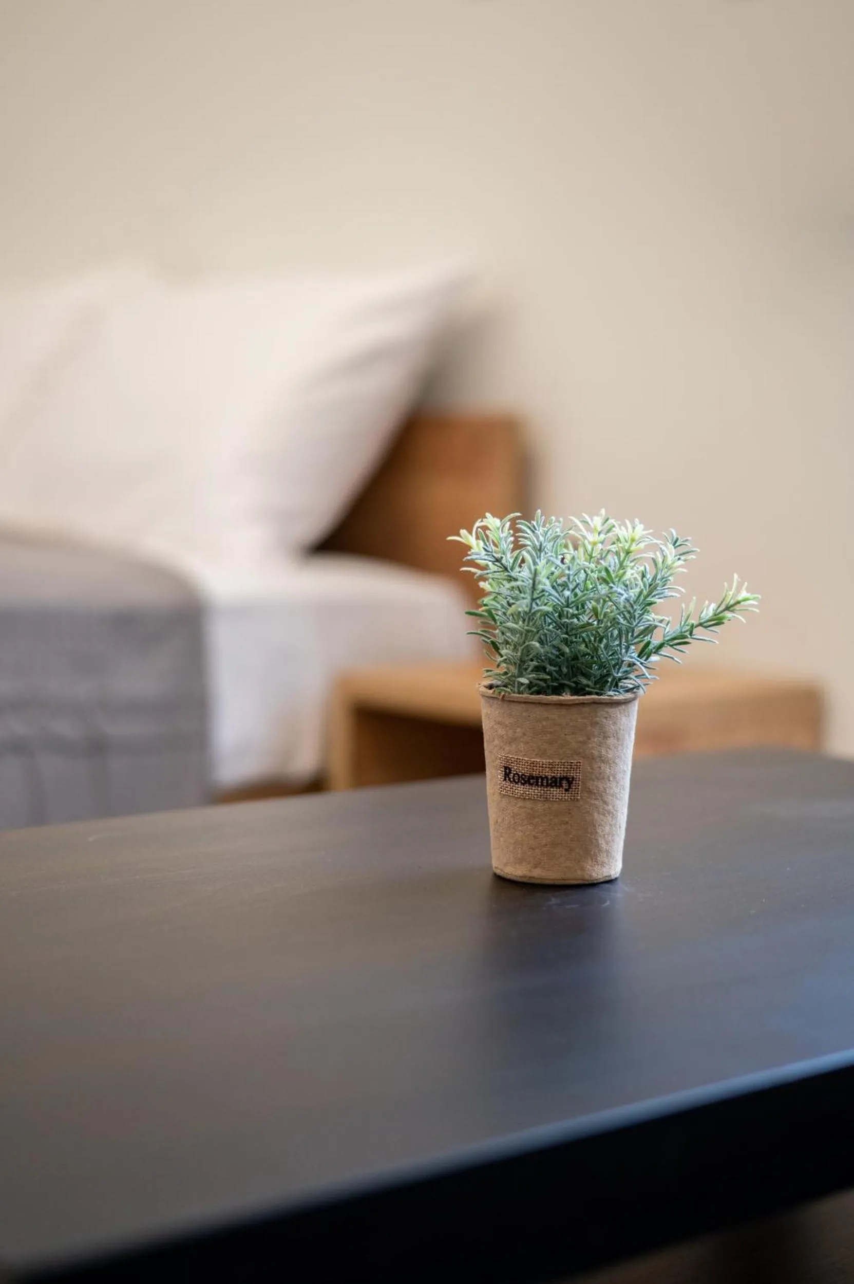 Dining area, Bed in Blue Riviera villas & suites - Alimos 2