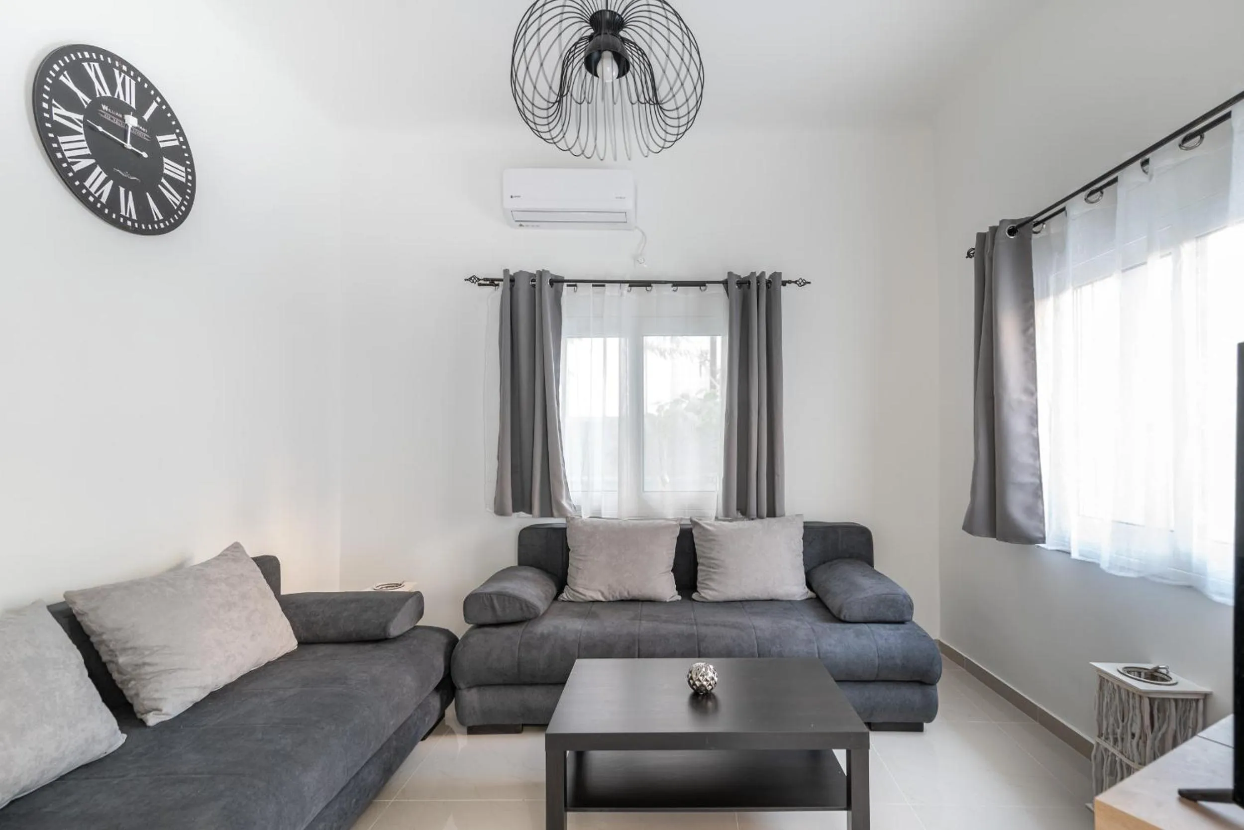 Living room in Blue Riviera villas & suites - Alimos 2