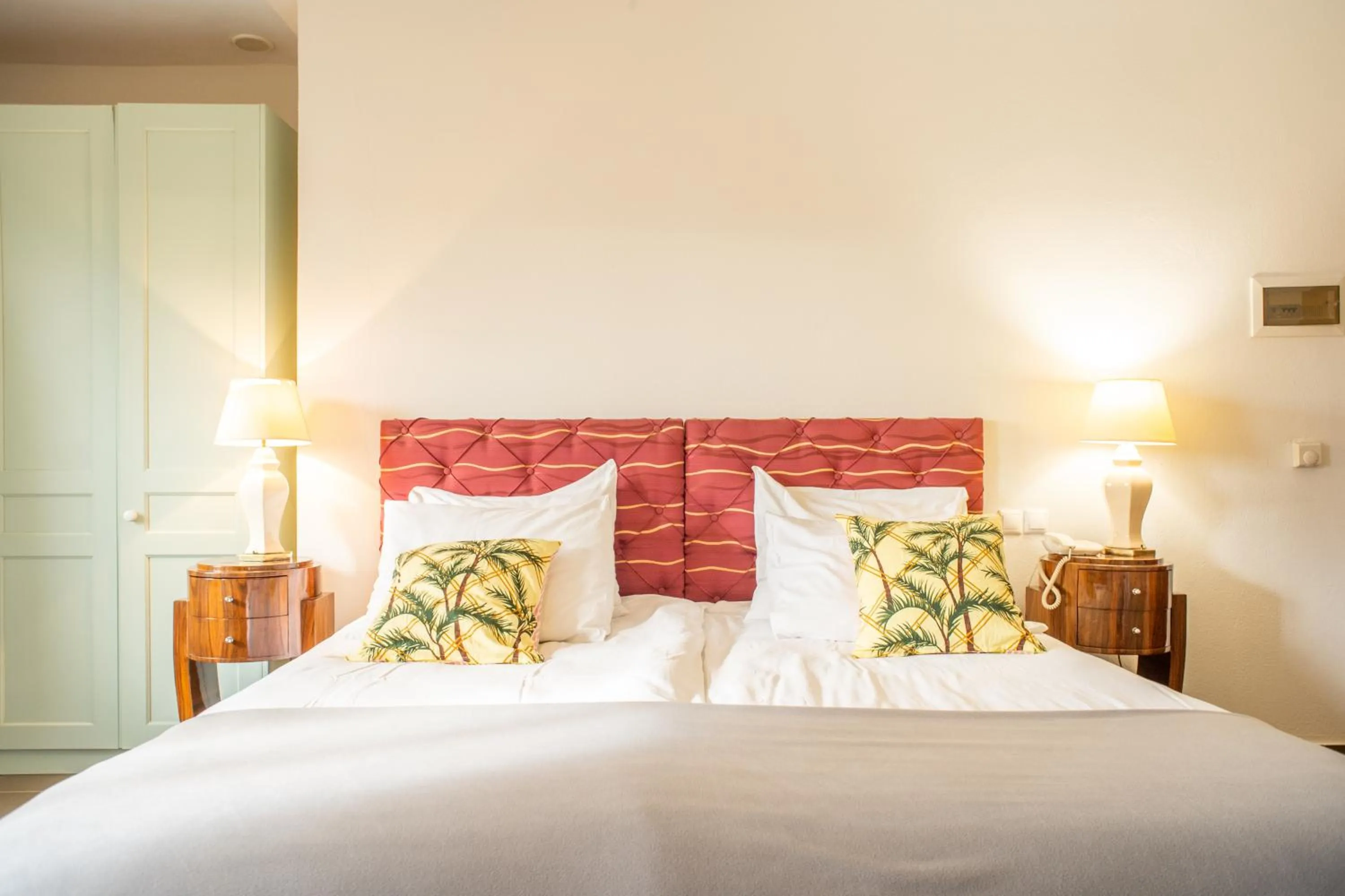 Bed in Lagou Raxi Country Hotel