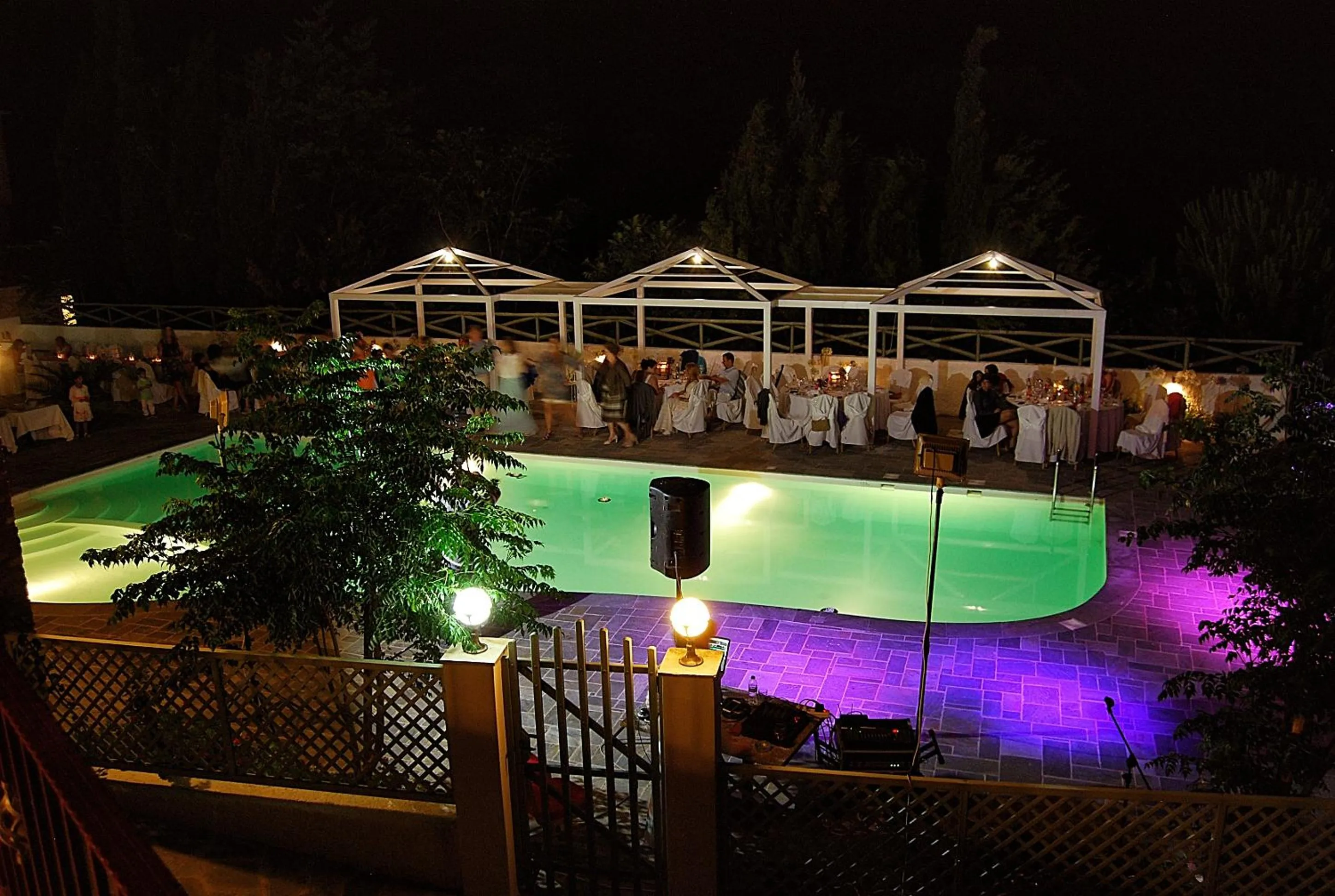 Restaurant/places to eat in Lagou Raxi Country Hotel