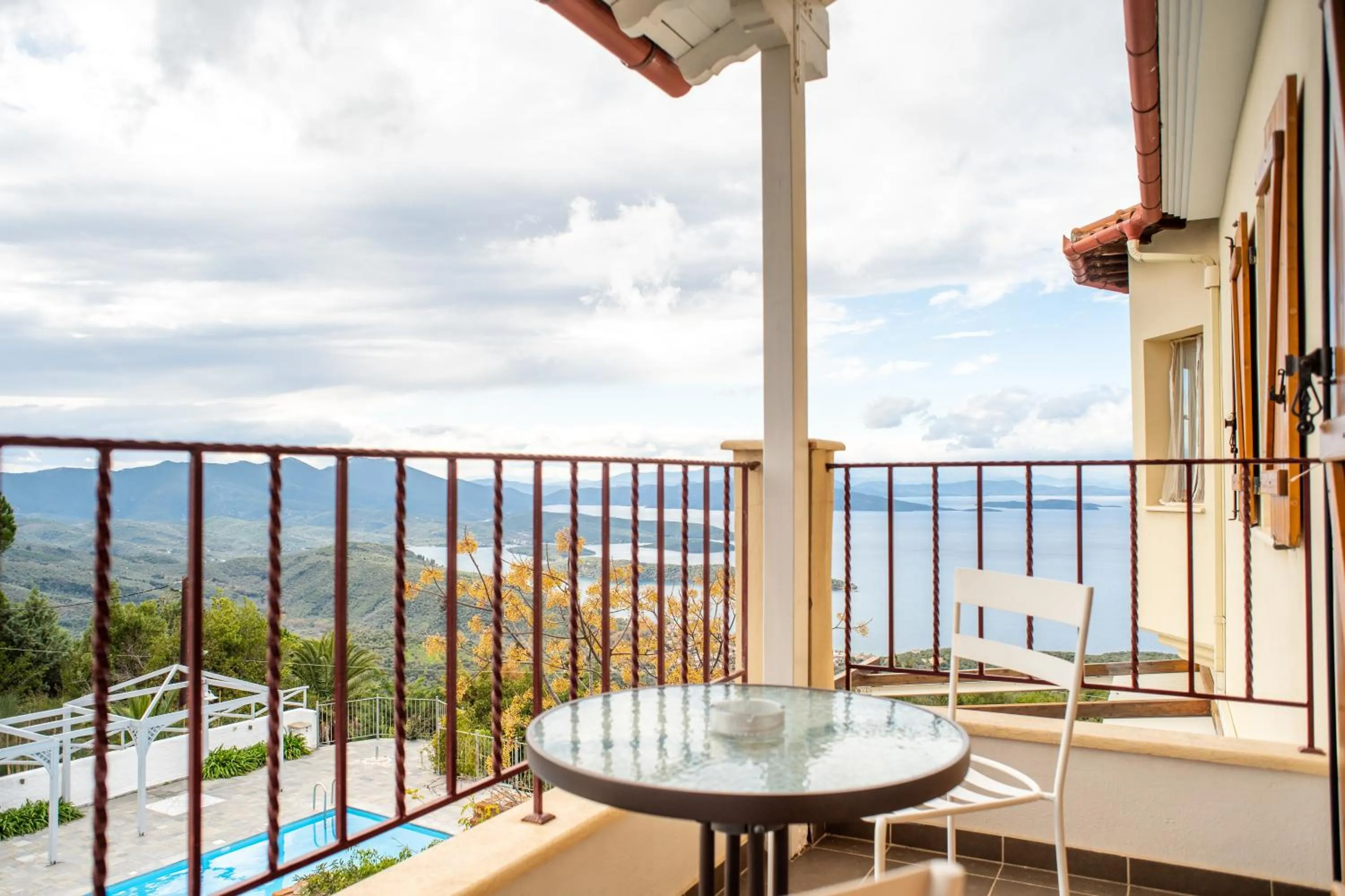 Lagou Raxi Country Hotel