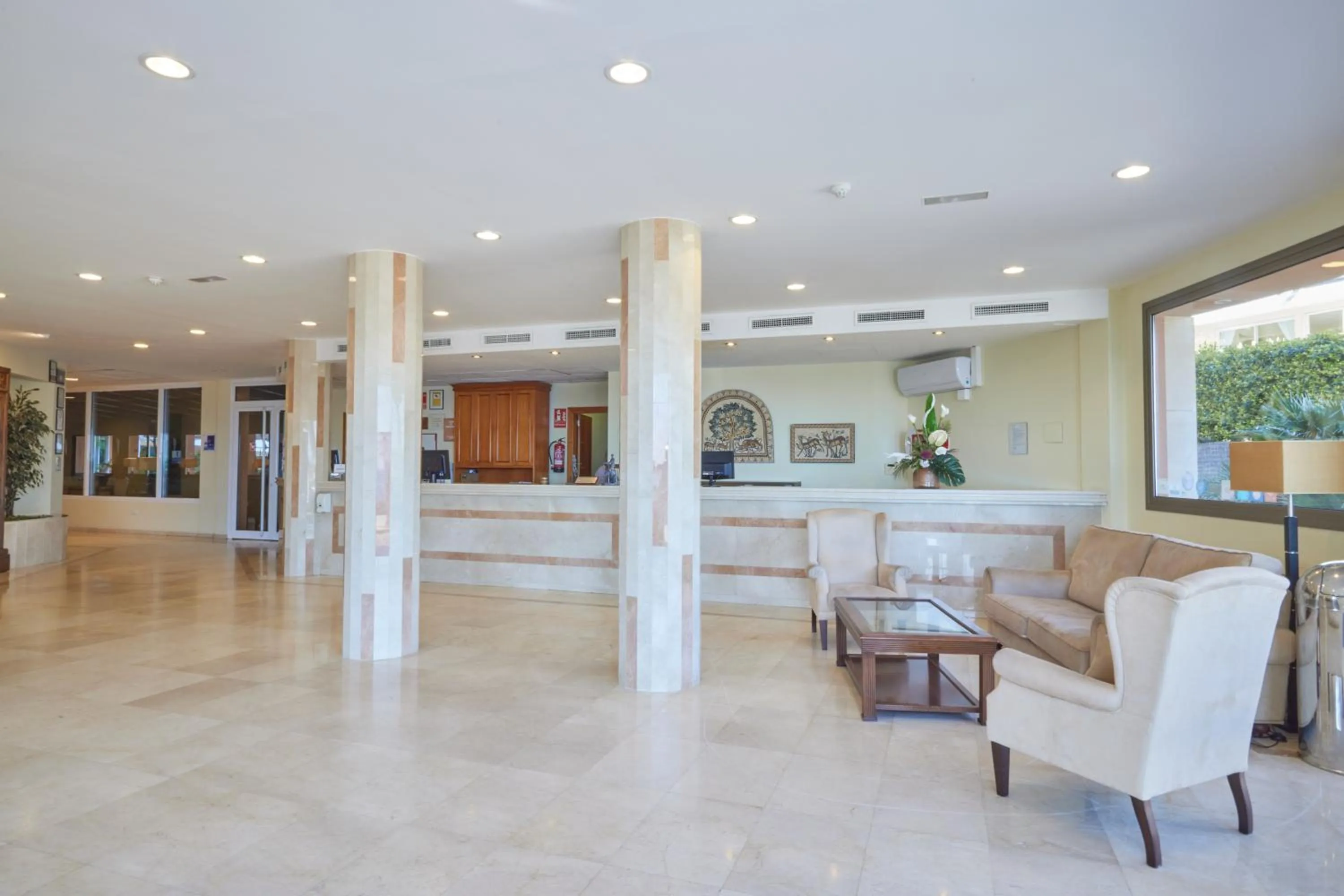 Lobby or reception in Sunway Playa Golf & Spa Sitges