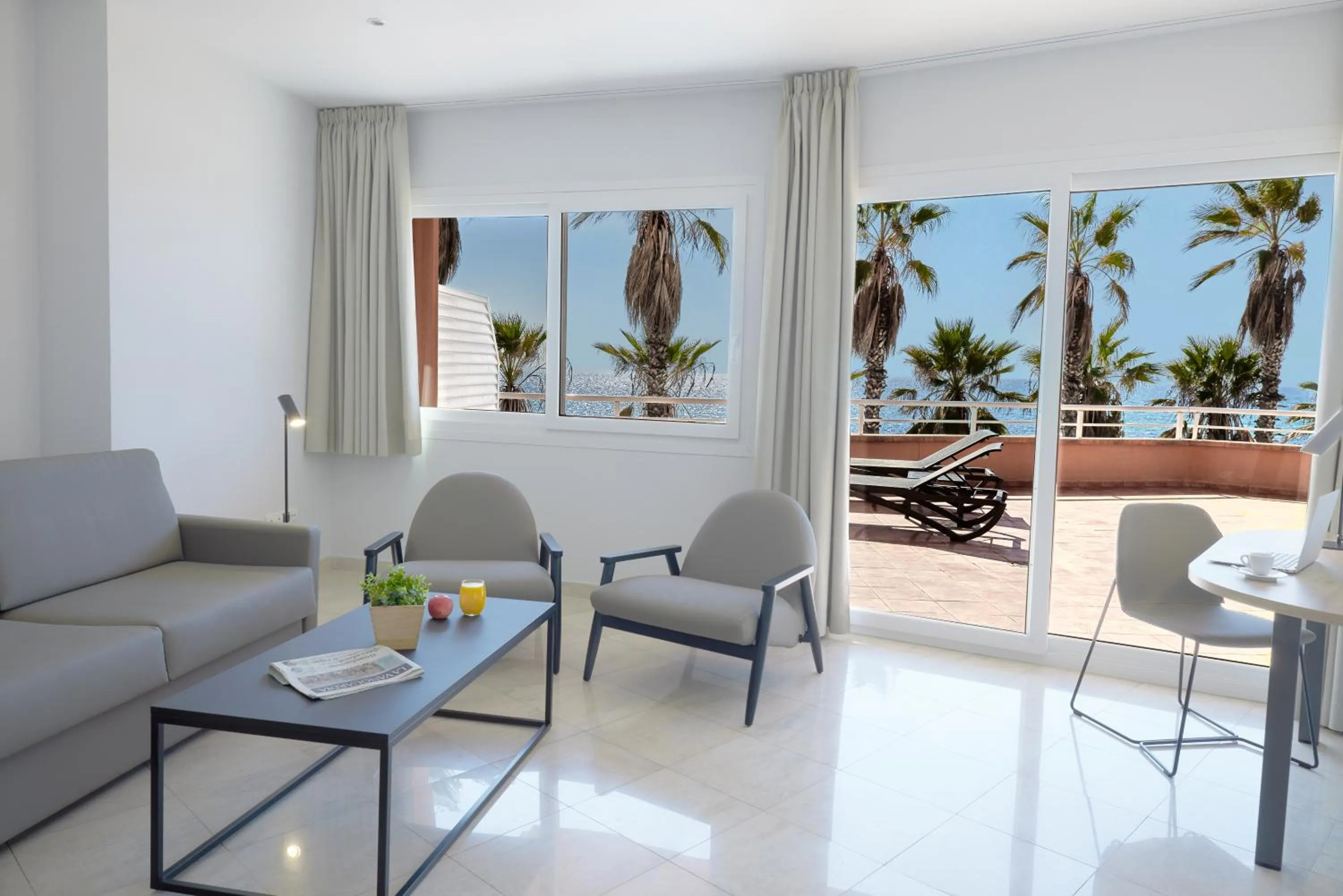 Living room in Sunway Playa Golf & Spa Sitges