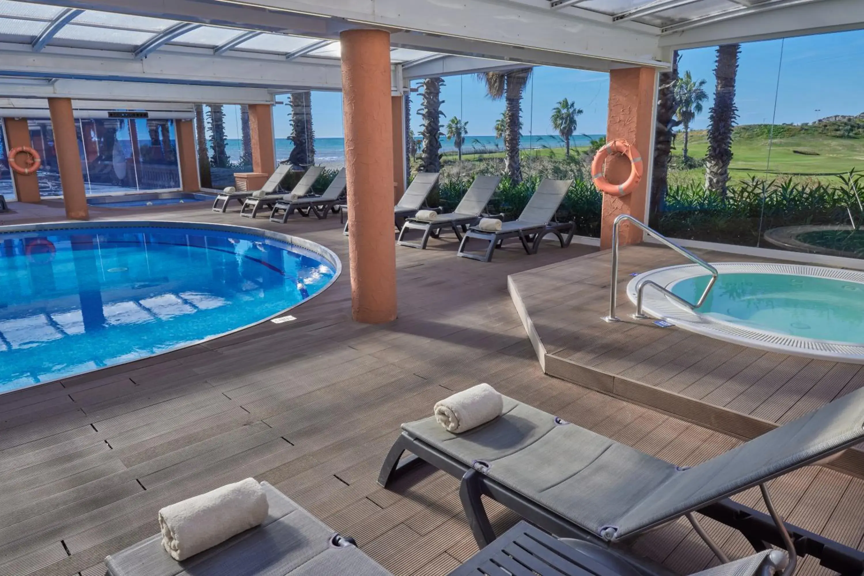 Swimming pool in Sunway Playa Golf & Spa Sitges Swimming pool in Sunway Playa Golf & Spa Sitges