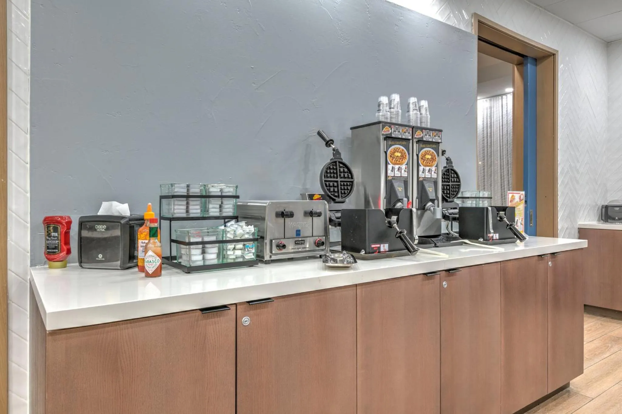 Restaurant/places to eat in Staybridge Suites San Antonio Lackland AFB Area by IHG