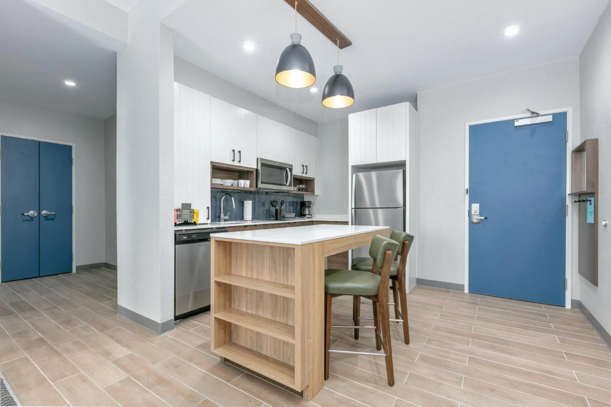 Photo of the whole room in Staybridge Suites San Antonio Lackland AFB Area by IHG