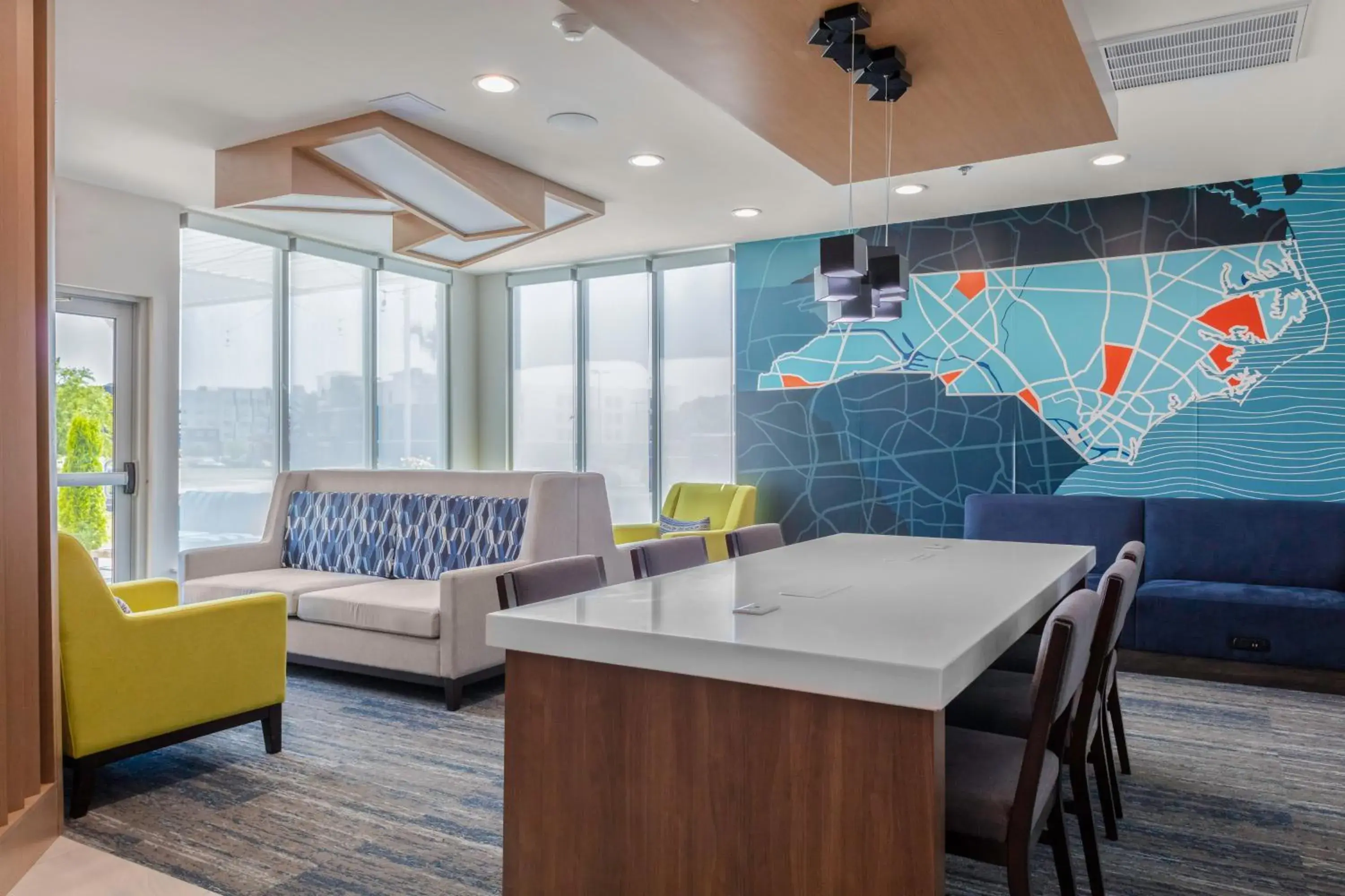 Lobby or reception in Holiday Inn Express - Rocky Mount - Sports Center by IHG Lobby or reception in Holiday Inn Express - Rocky Mount - Sports Center by IHG